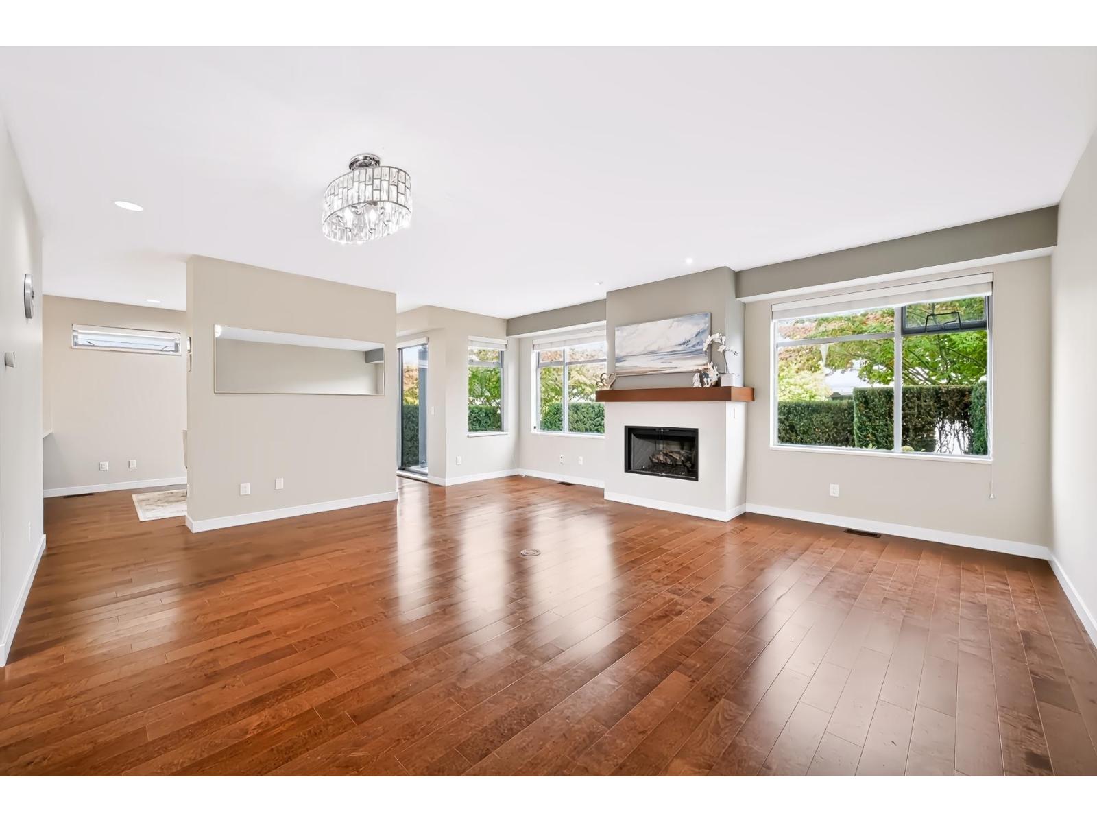 40 2603 162 Street Property Photo 3