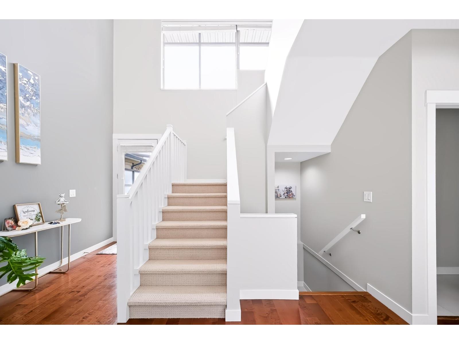 40 2603 162 Street Property Photo 5