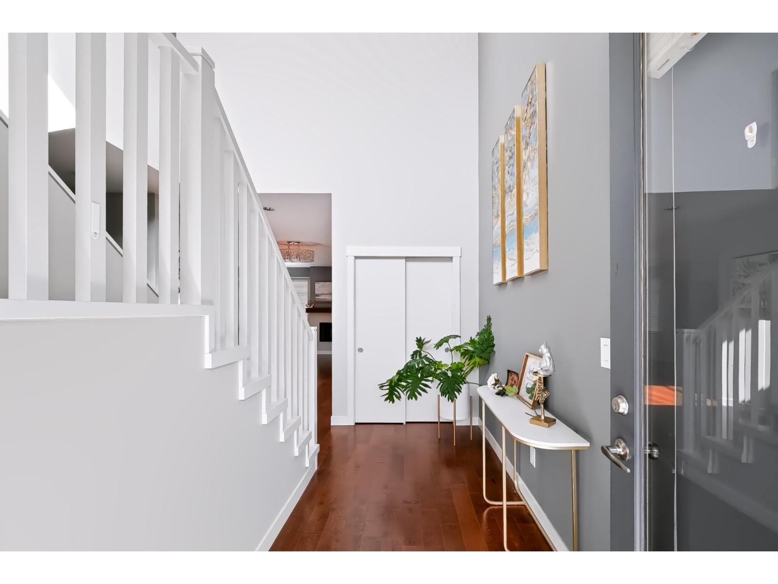 40 2603 162 Street Property Photo 6