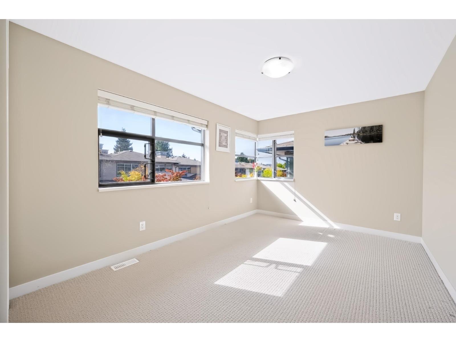 40 2603 162 Street Property Photo 24