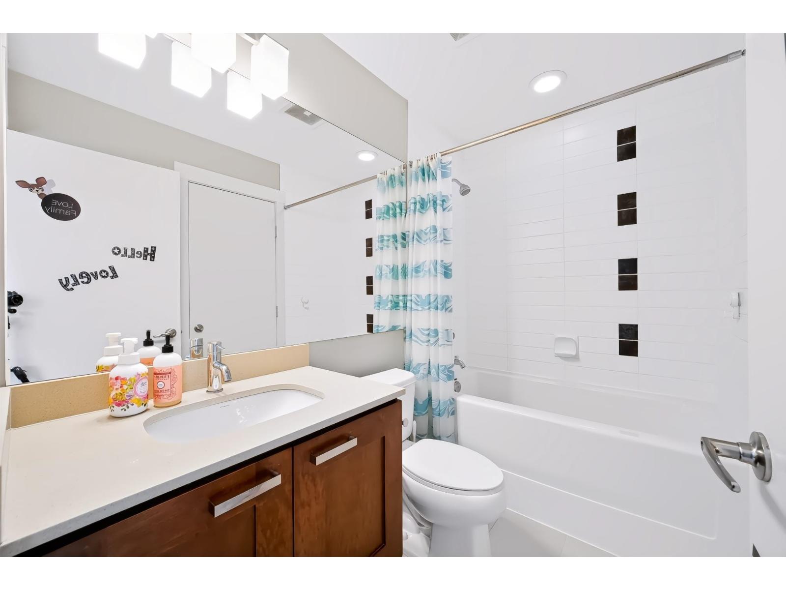 40 2603 162 Street Property Photo 25