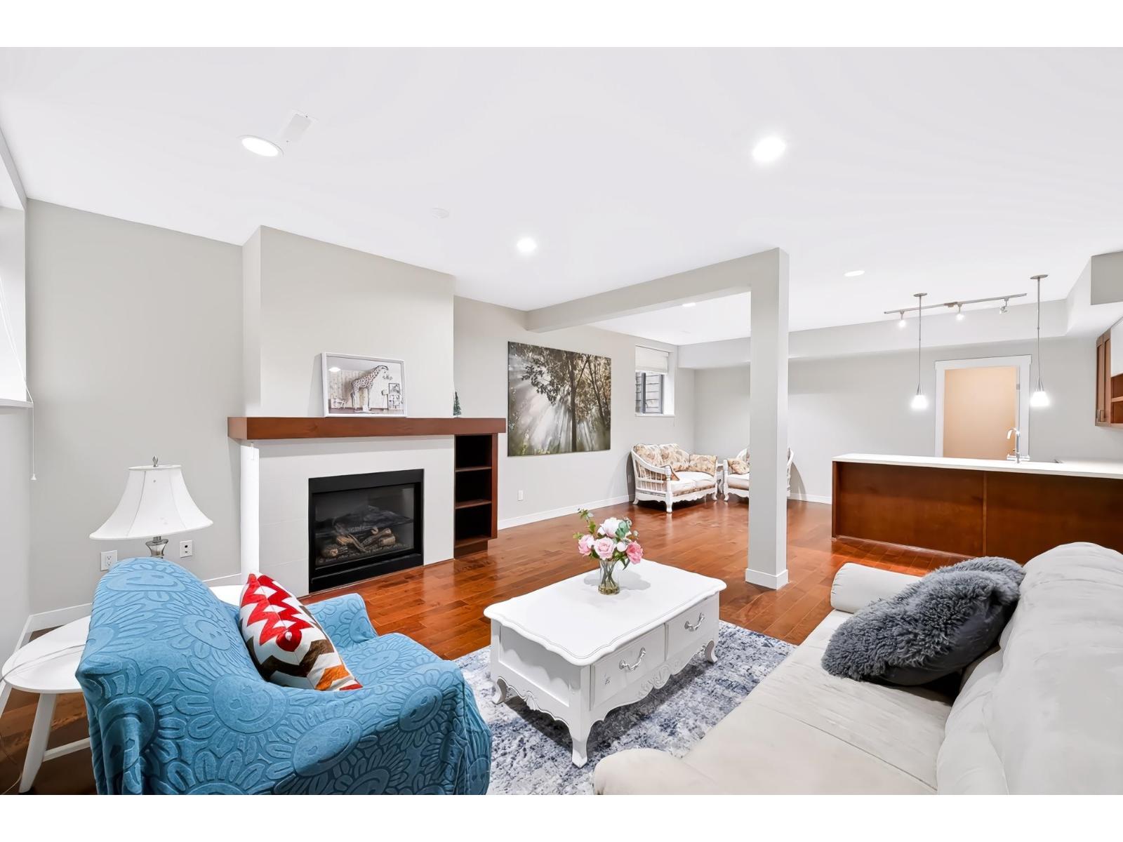 40 2603 162 Street Property Photo 27
