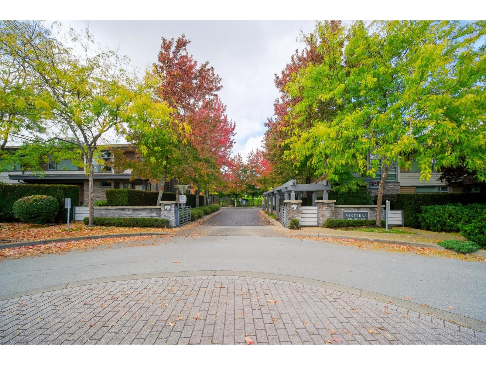 40 2603 162 Street Property Photo 35