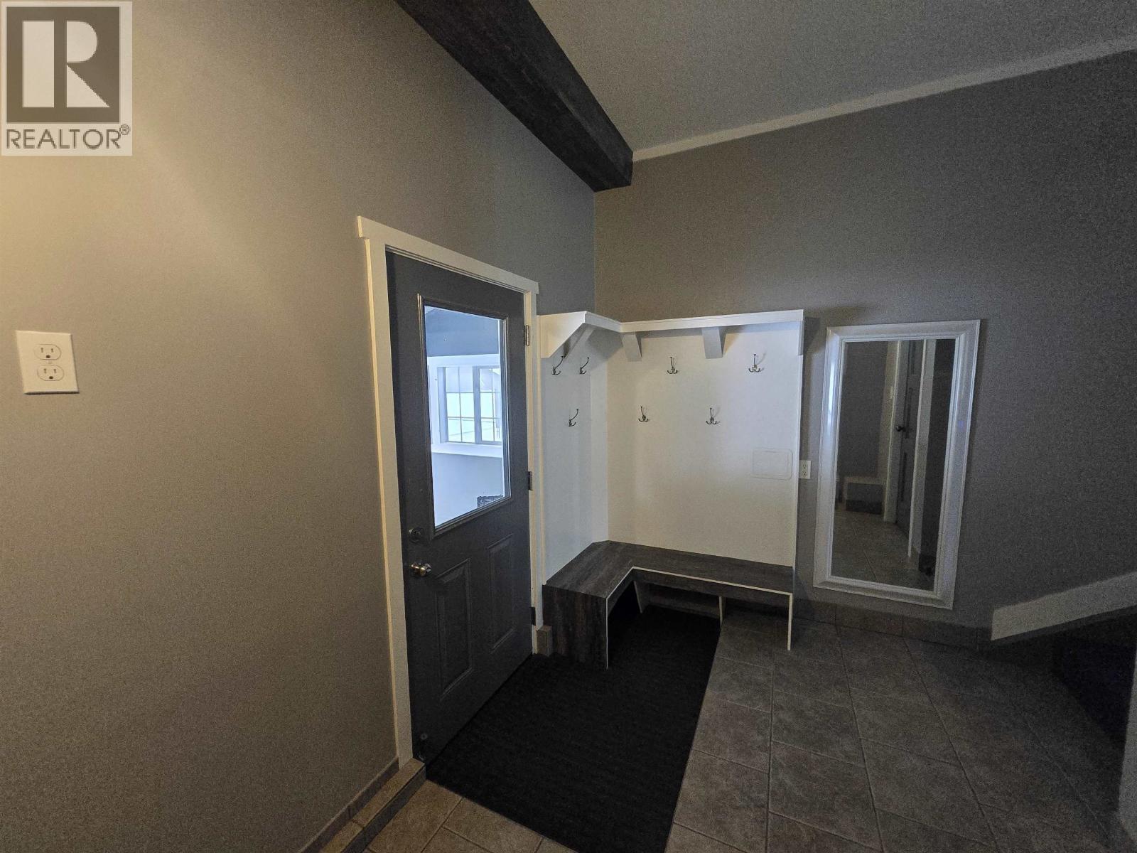 241 S Enemark Road Property Photo 10