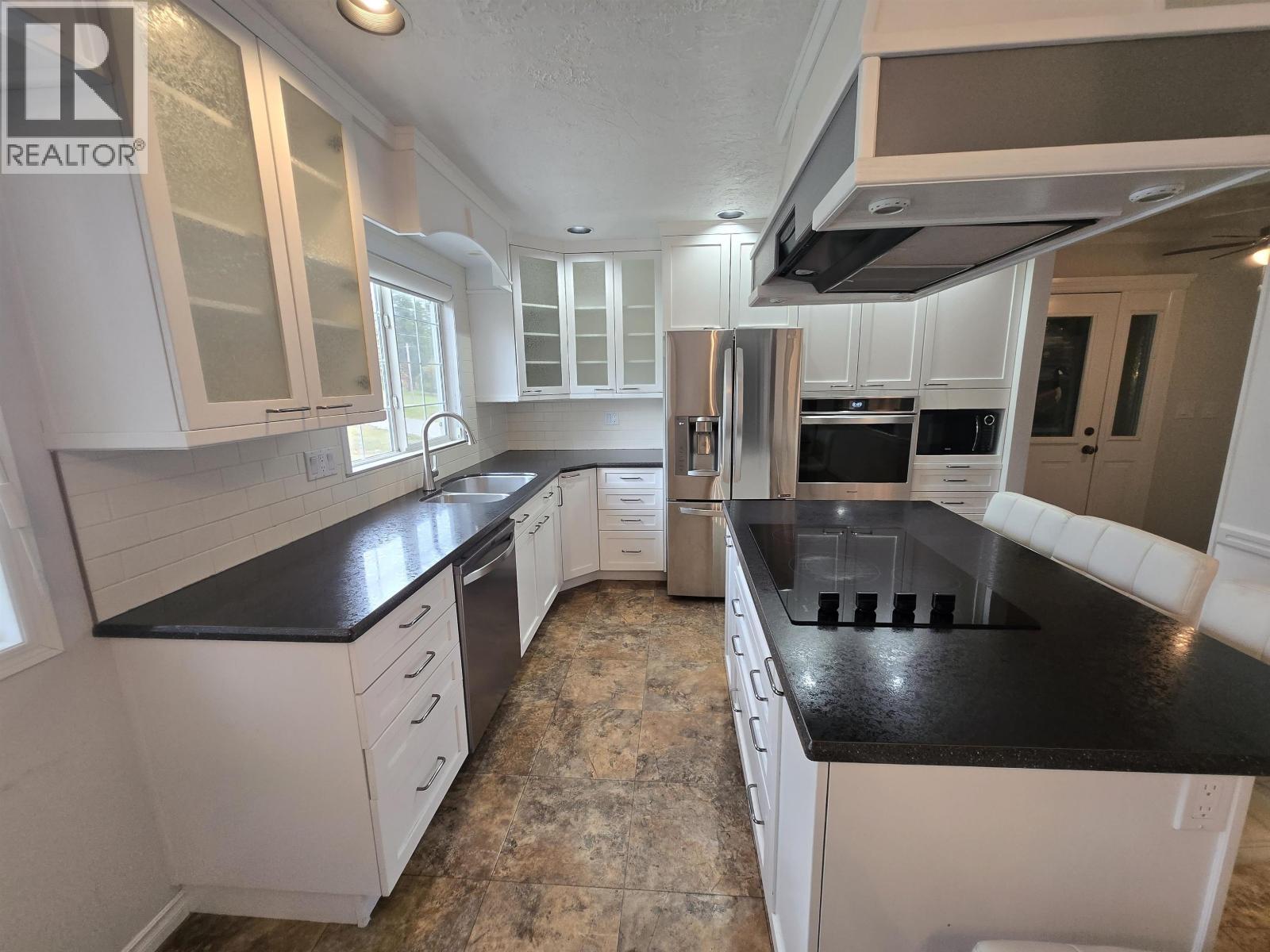 241 S Enemark Road Property Photo 14