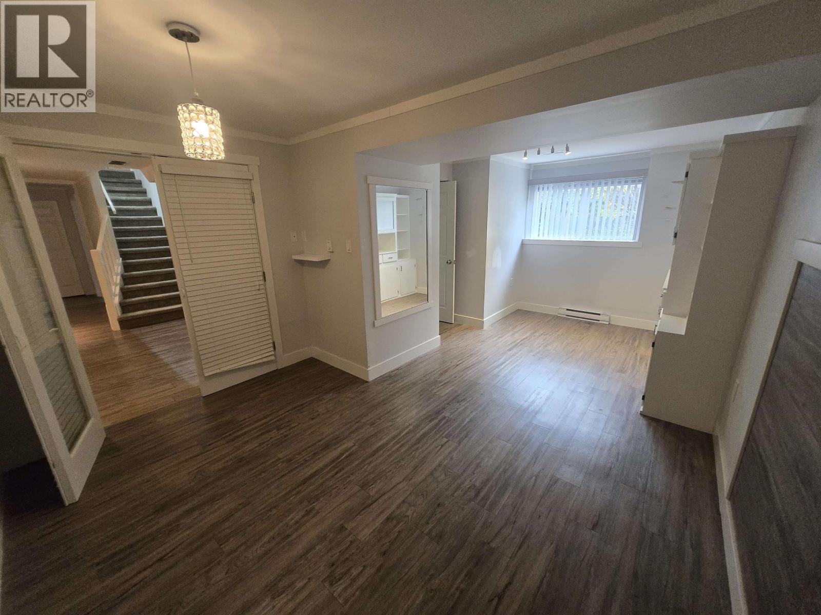 241 S Enemark Road Property Photo 24