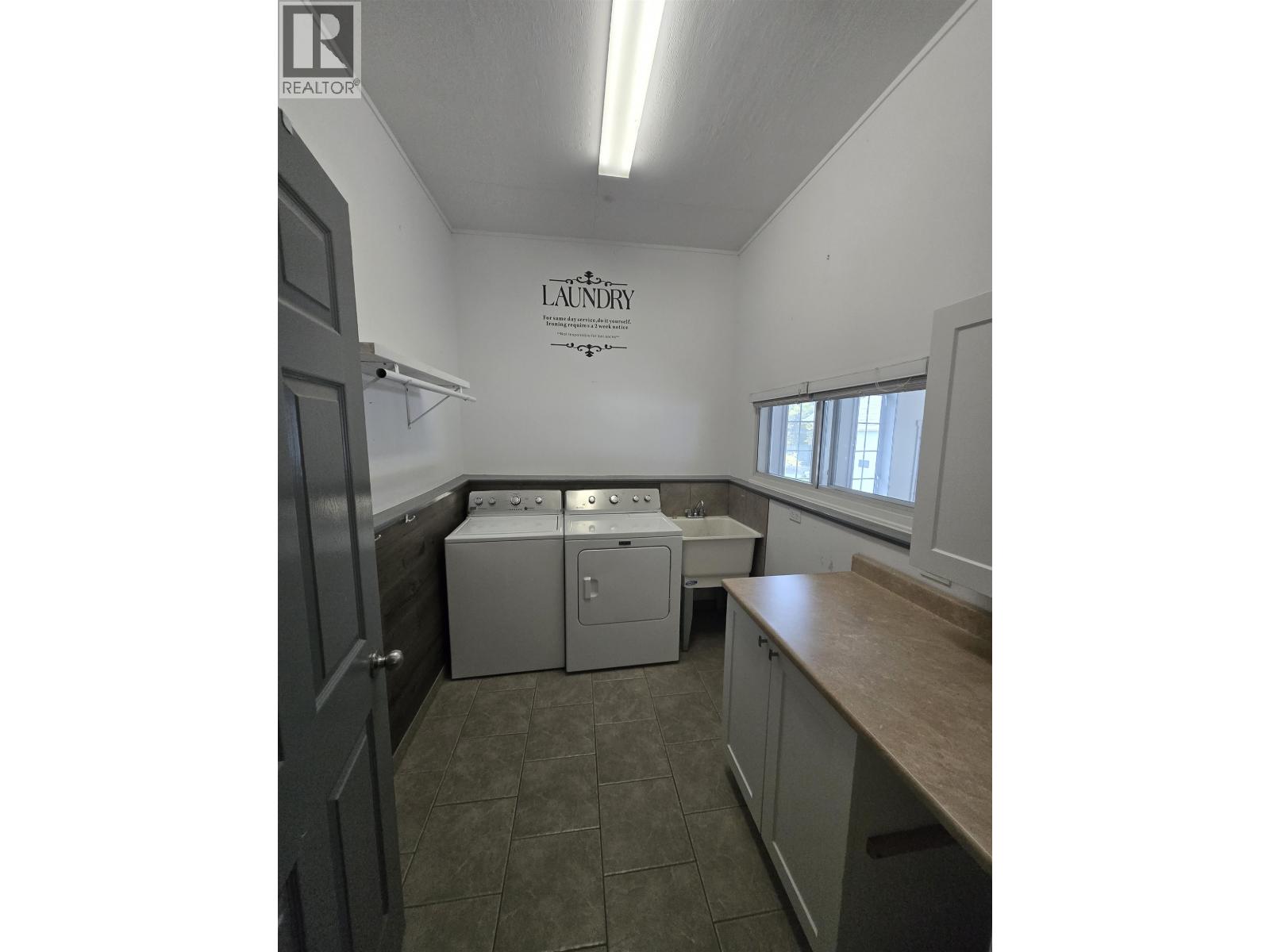241 S Enemark Road Property Photo 35