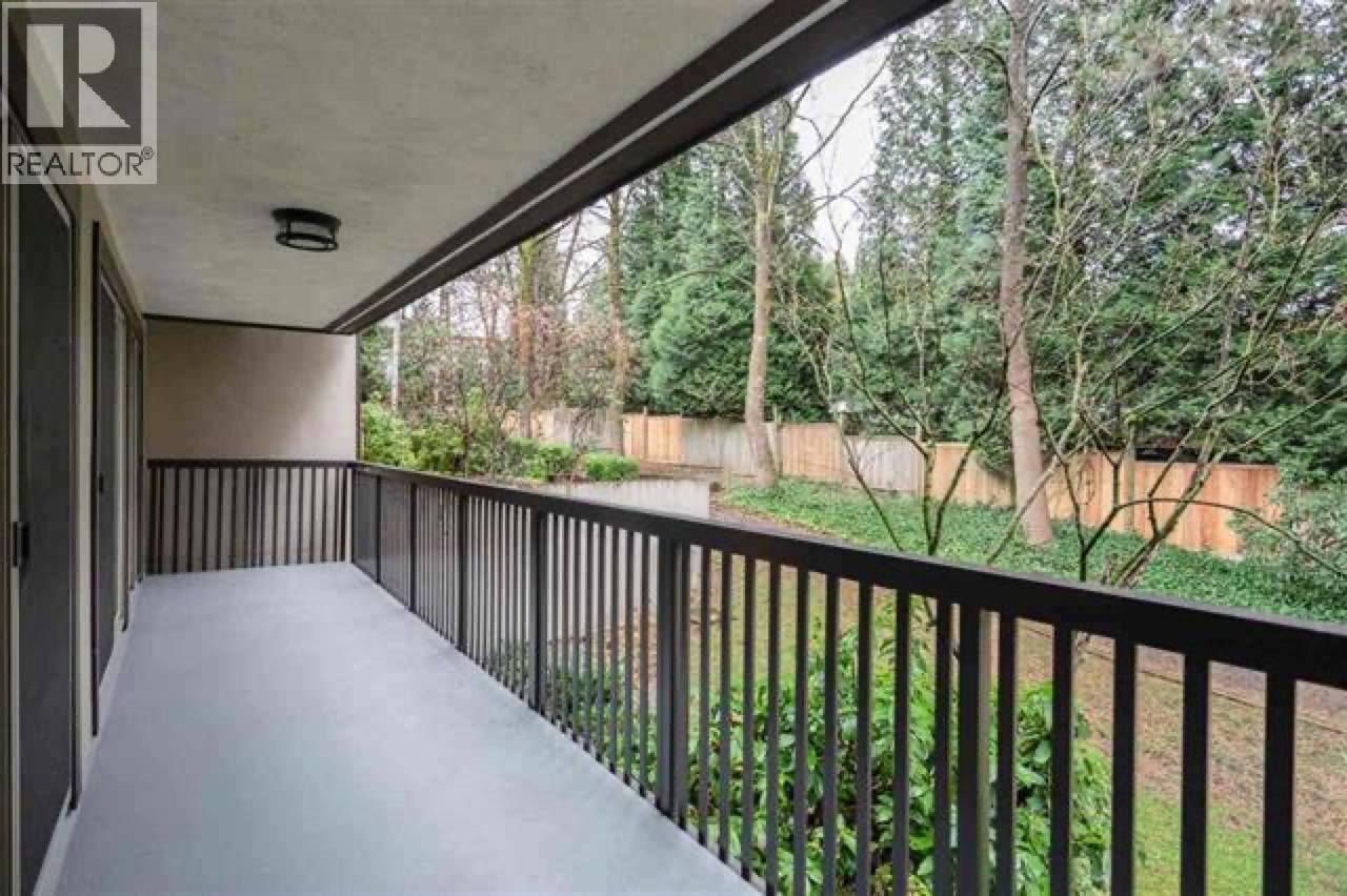 419 9867 Manchester Drive Property Photo 9