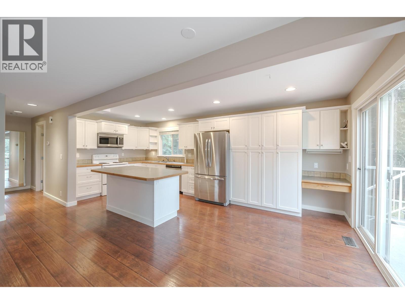 4931 Kyllo Road Property Photo 14