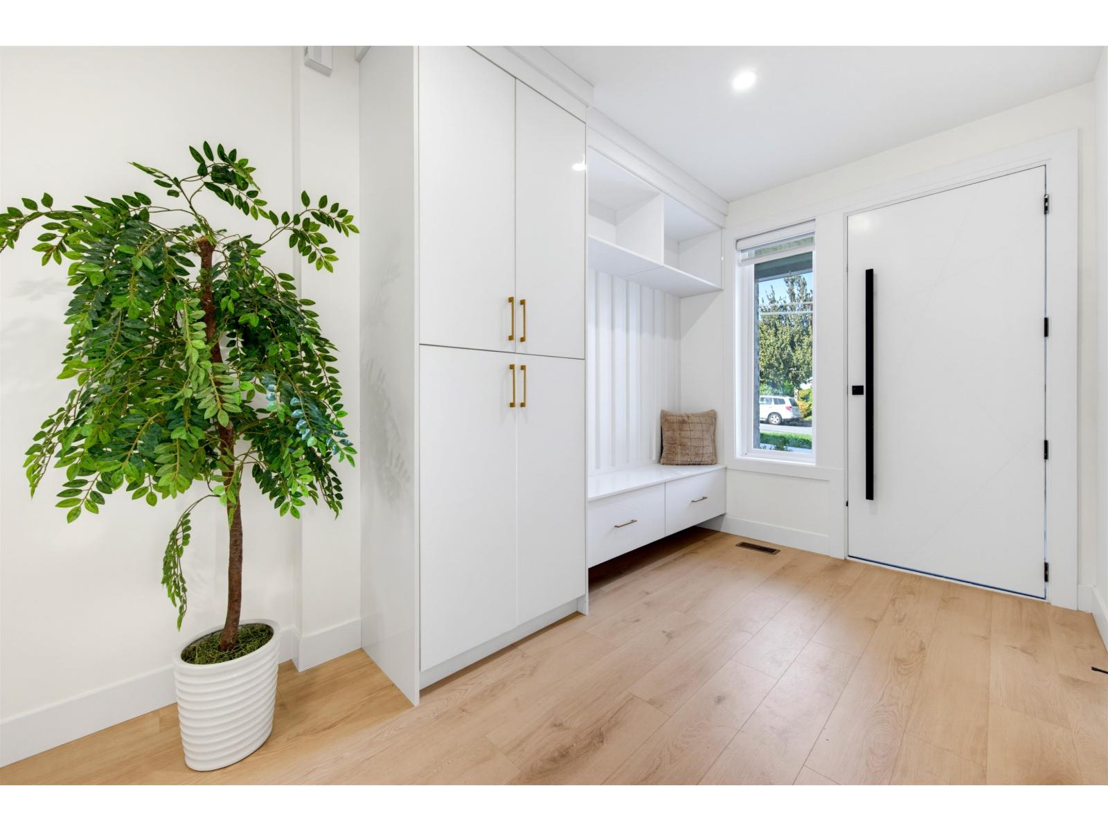 1 19128 61a Avenue Property Photo 3