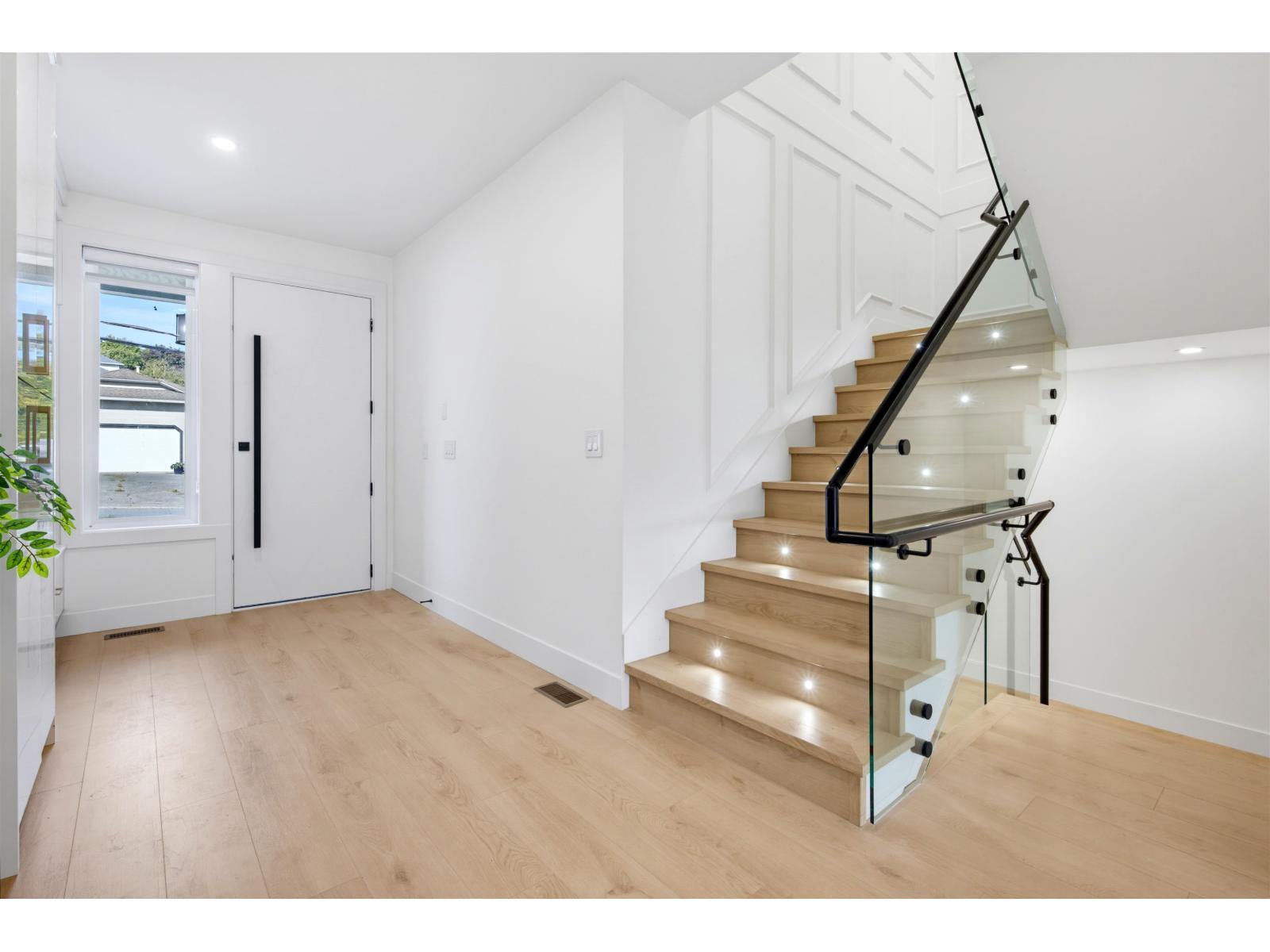 1 19128 61a Avenue Property Photo 4