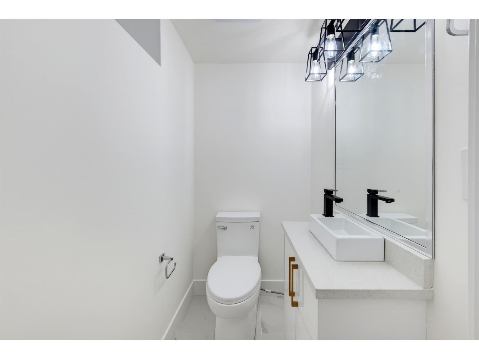 1 19128 61a Avenue Property Photo 32