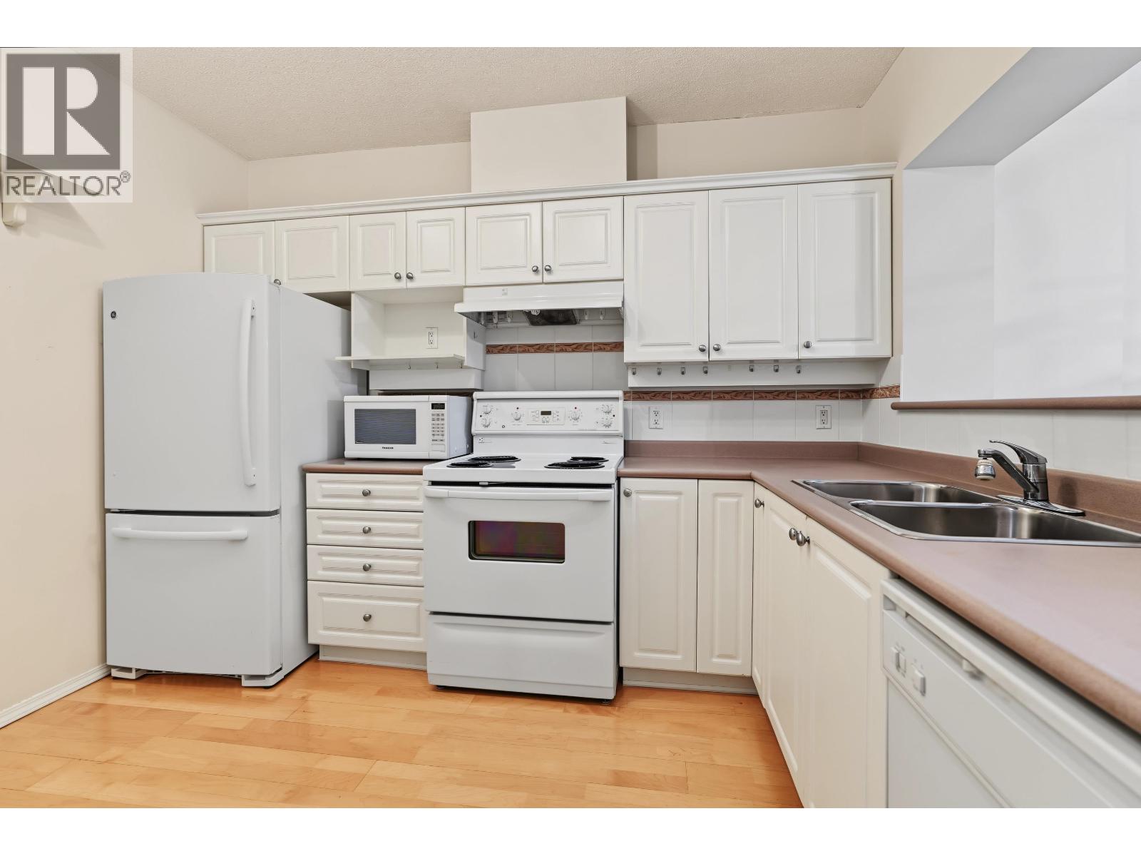 108 12148 224 Street Property Photo 11