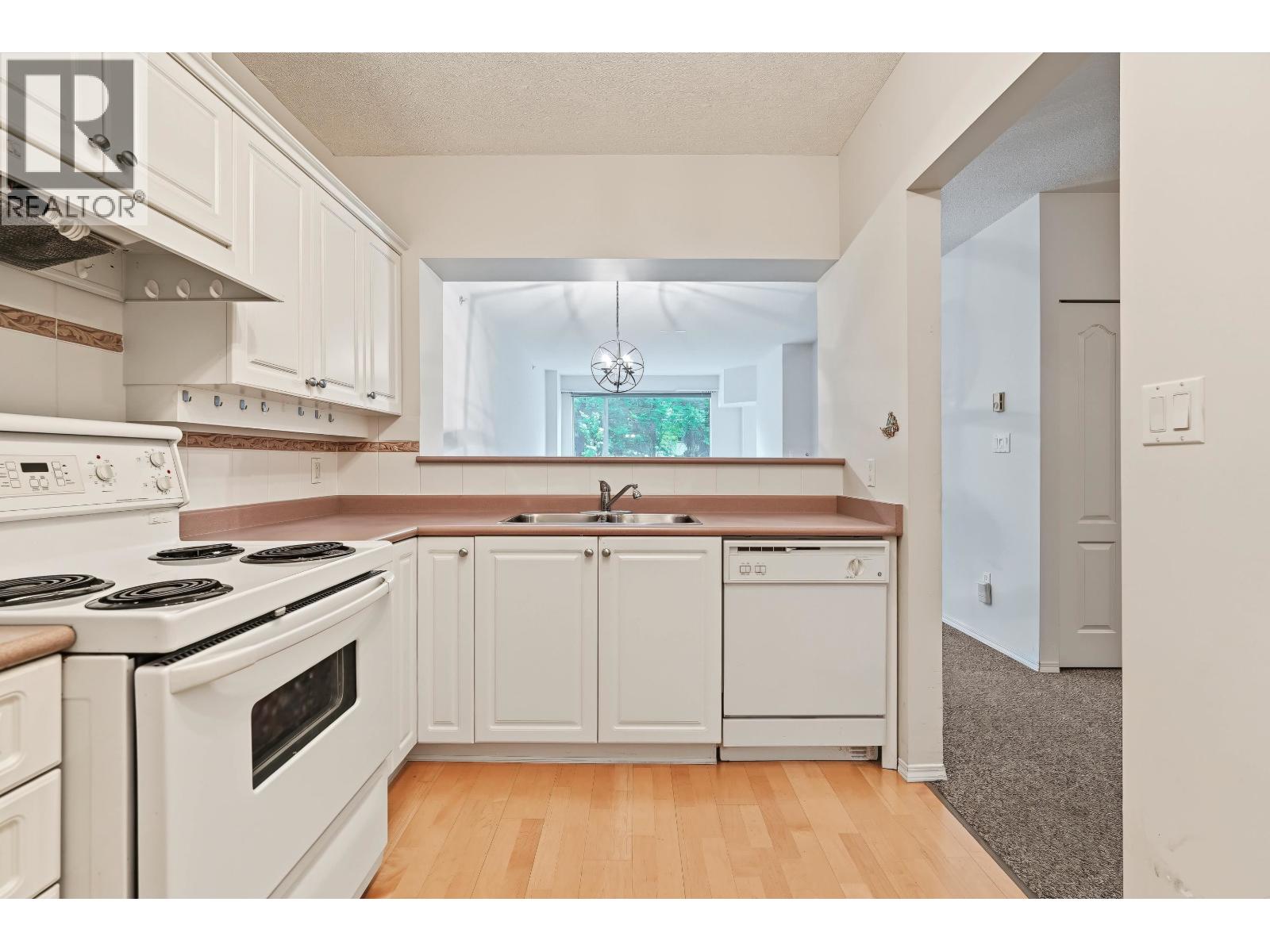 108 12148 224 Street Property Photo 12