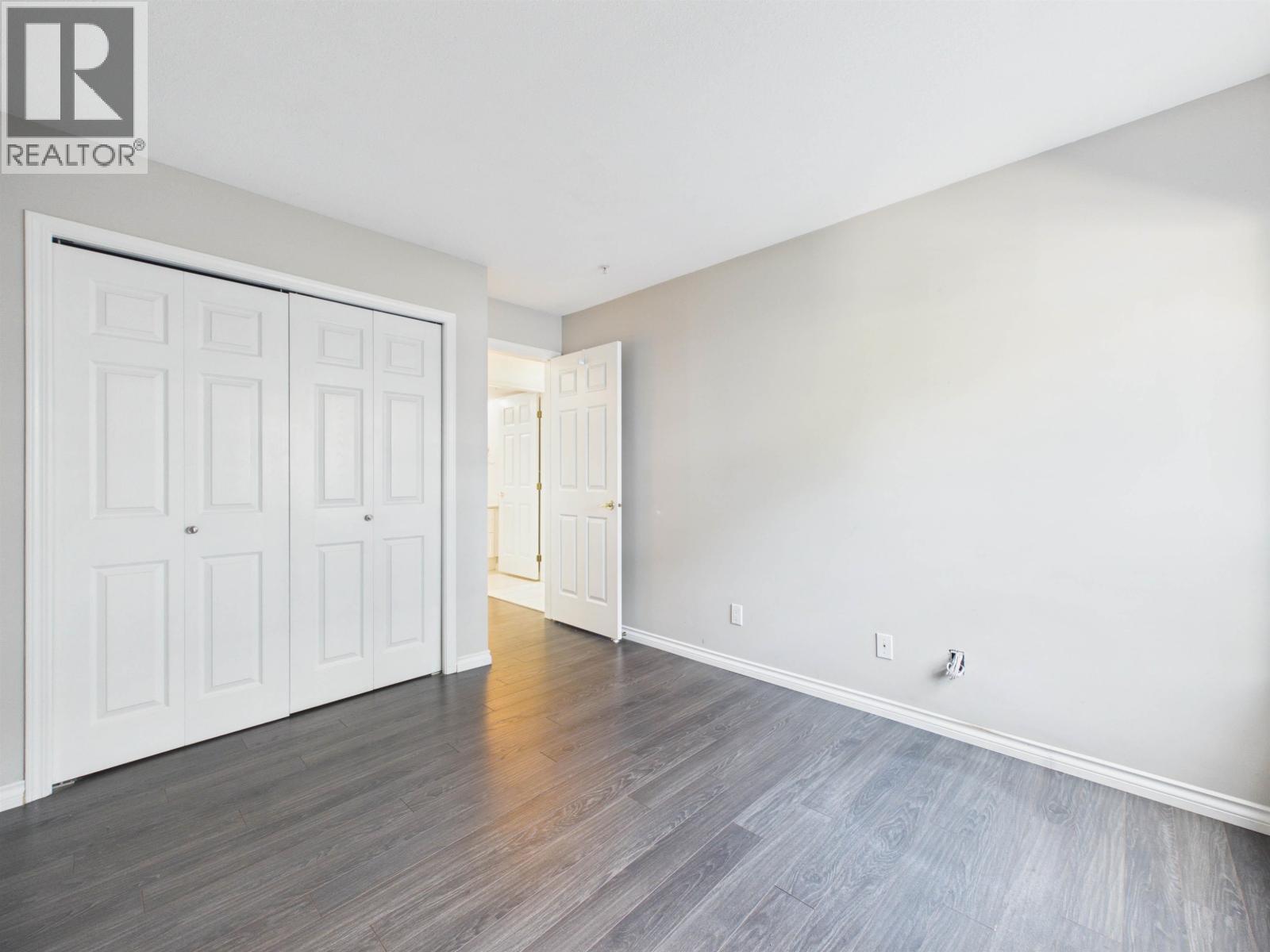 215 12931 Railway Ave Avenue Property Photo 13