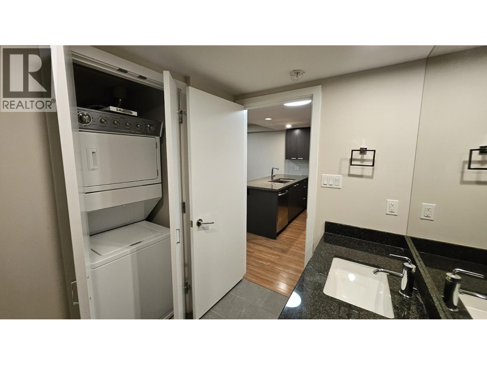 403 2200 Douglas Road Property Photo 7