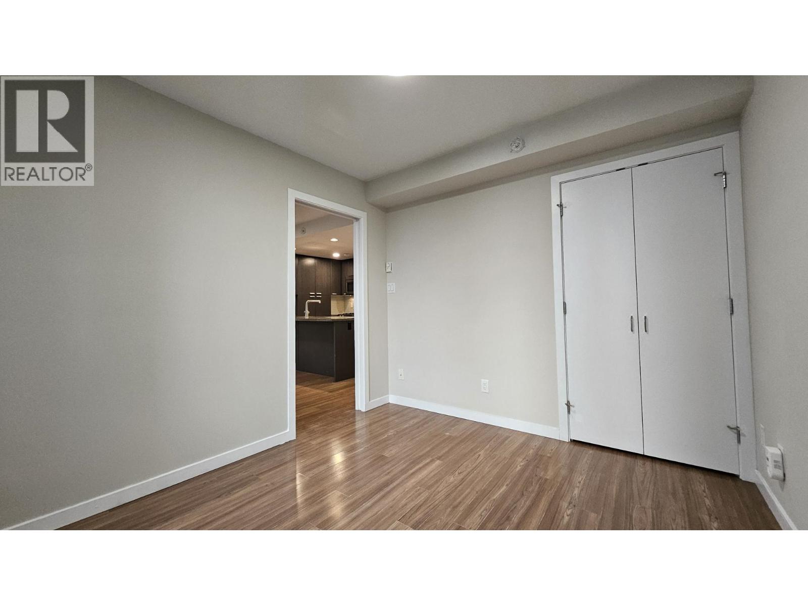 403 2200 Douglas Road Property Photo 10