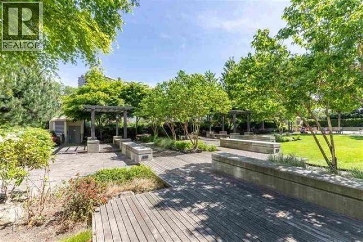 403 2200 Douglas Road Property Photo 18
