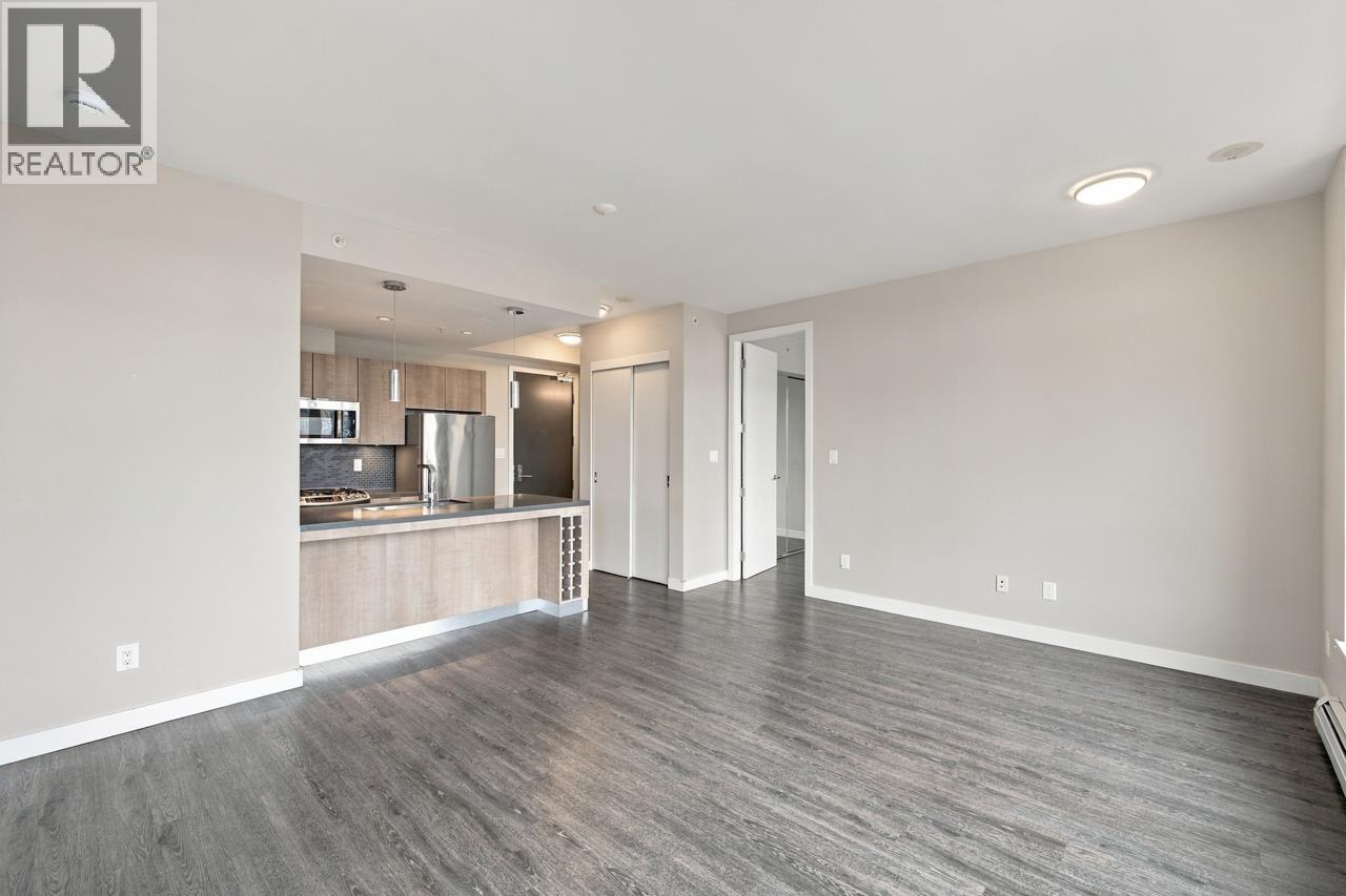 402 1788 Ontario Street Property Photo 2