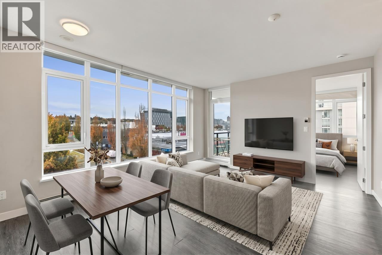 402 1788 Ontario Street Property Photo 3