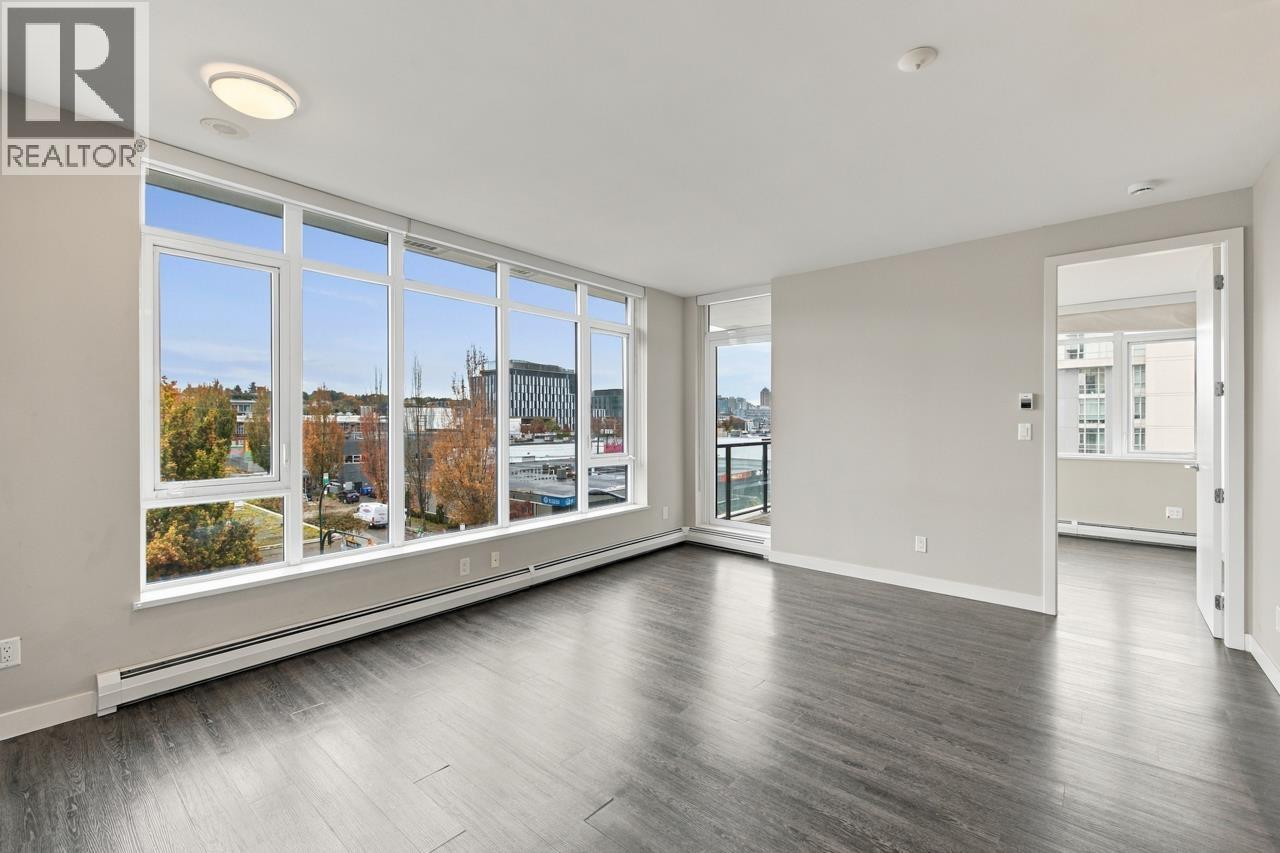 402 1788 Ontario Street Property Photo 4