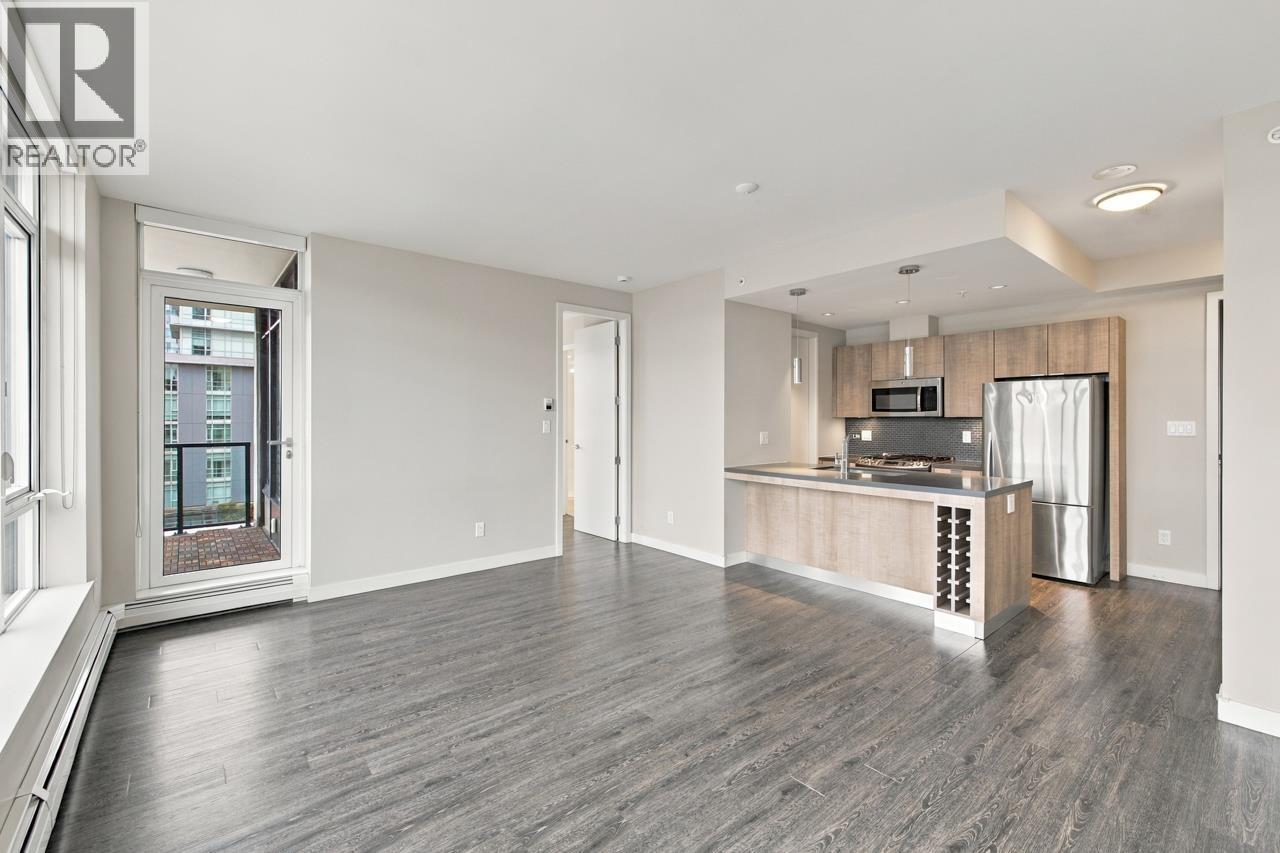 402 1788 Ontario Street Property Photo 6