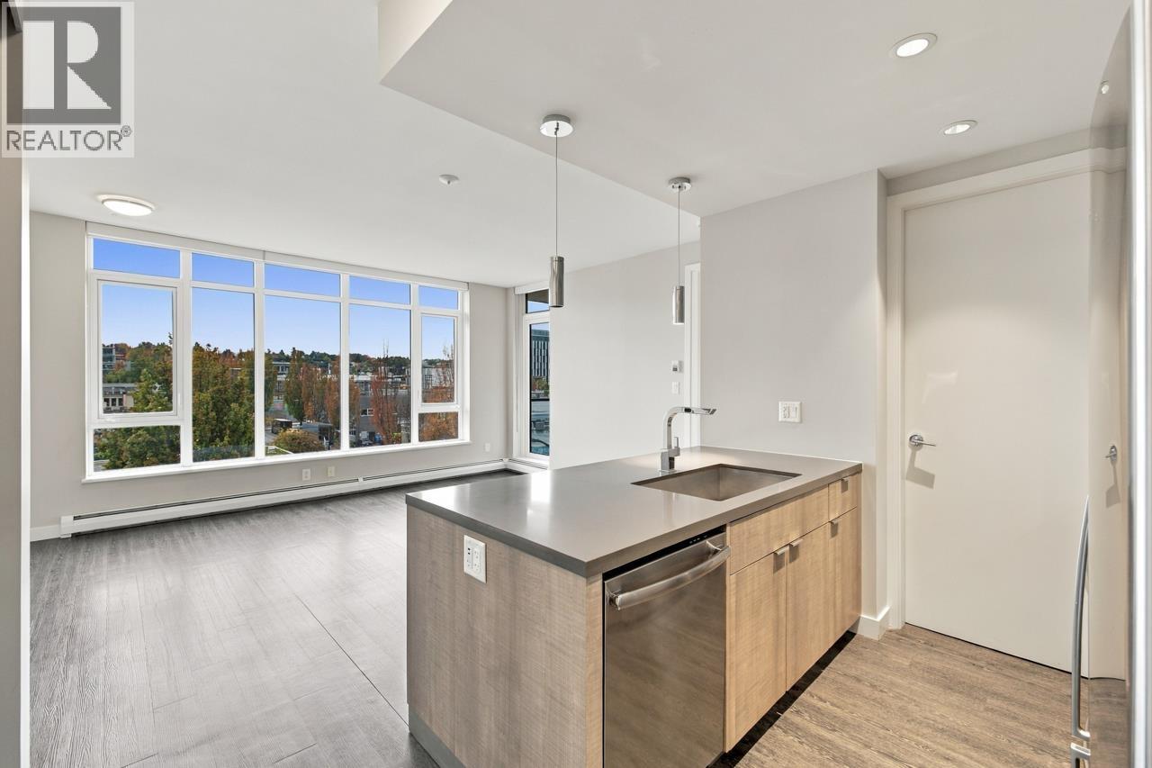 402 1788 Ontario Street Property Photo 10