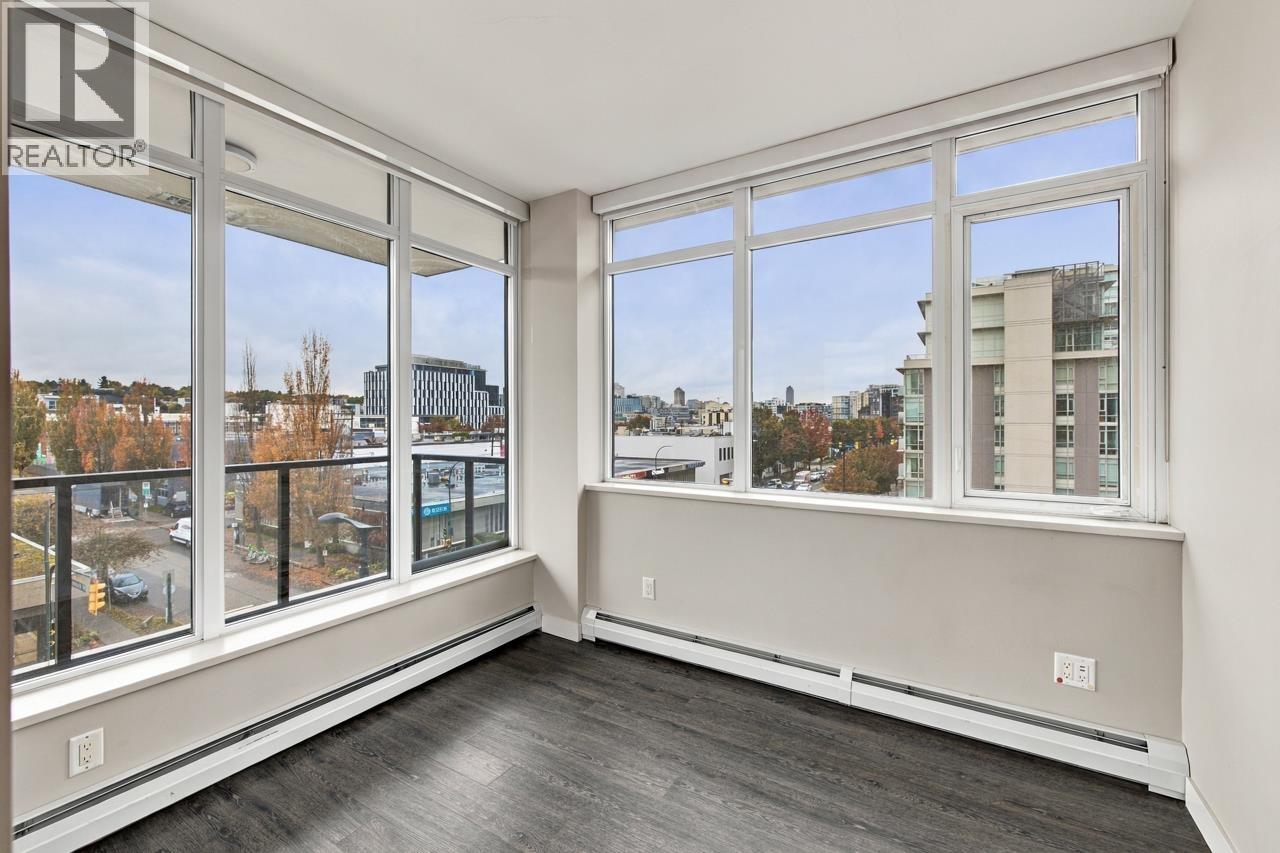 402 1788 Ontario Street Property Photo 13
