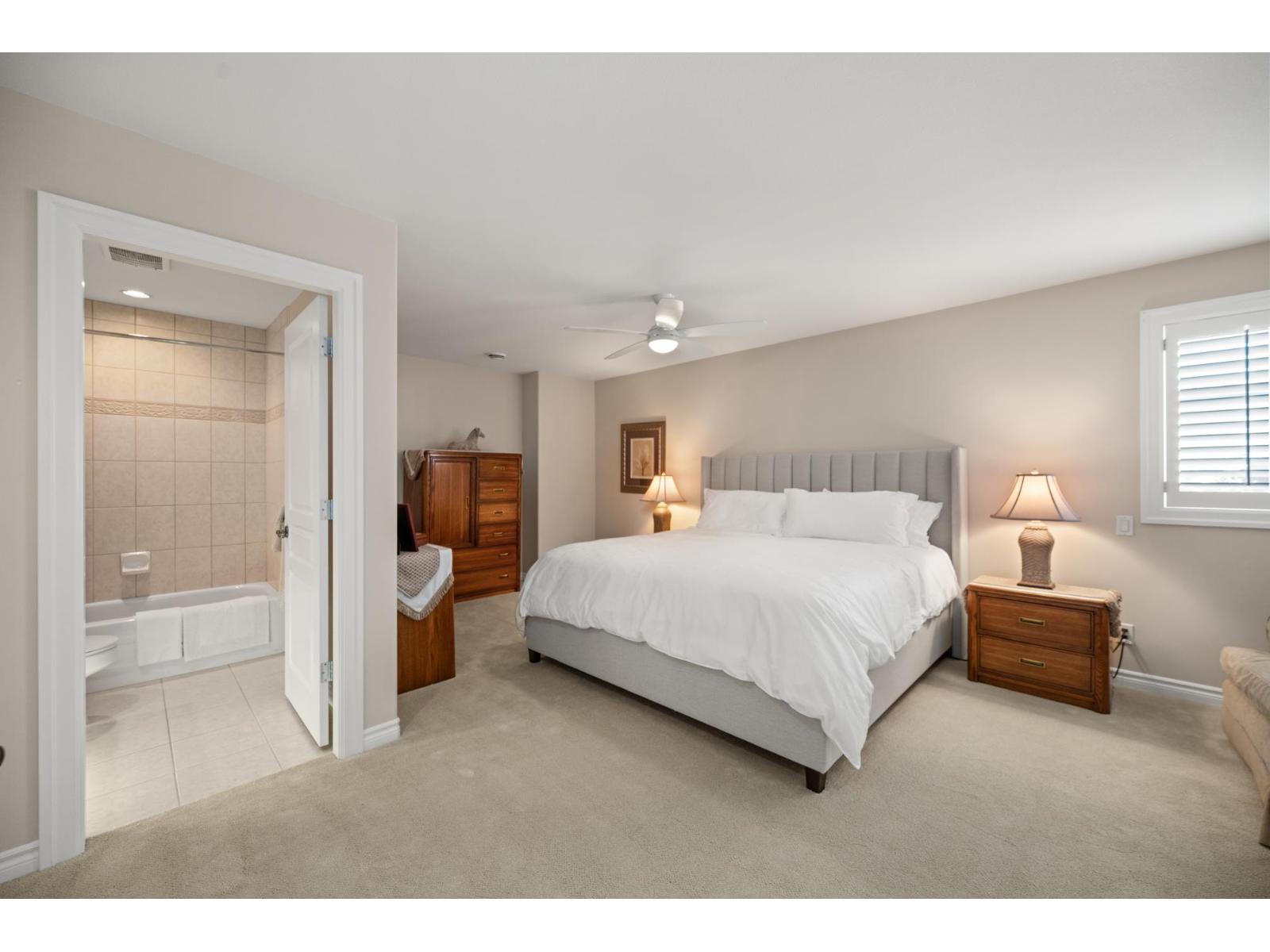 68 15715 34 Avenue Property Photo 16