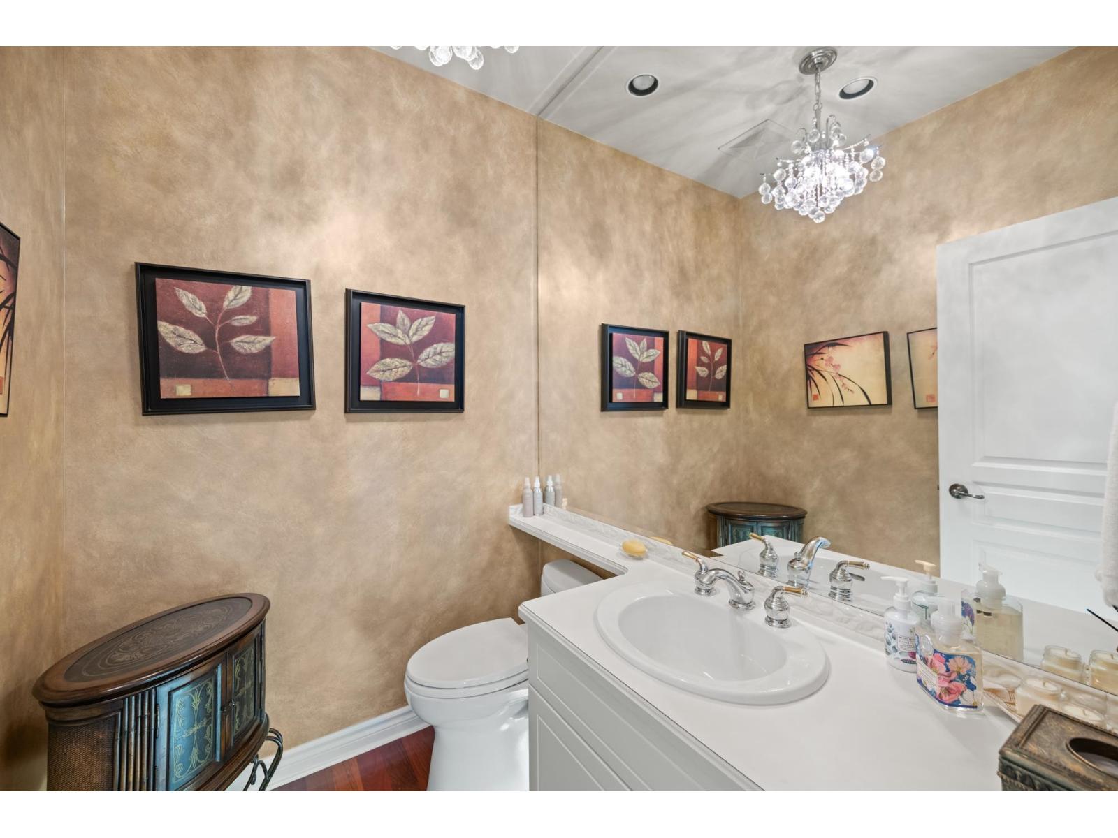 68 15715 34 Avenue Property Photo 18