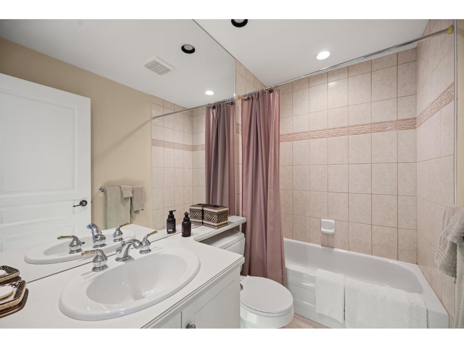68 15715 34 Avenue Property Photo 20