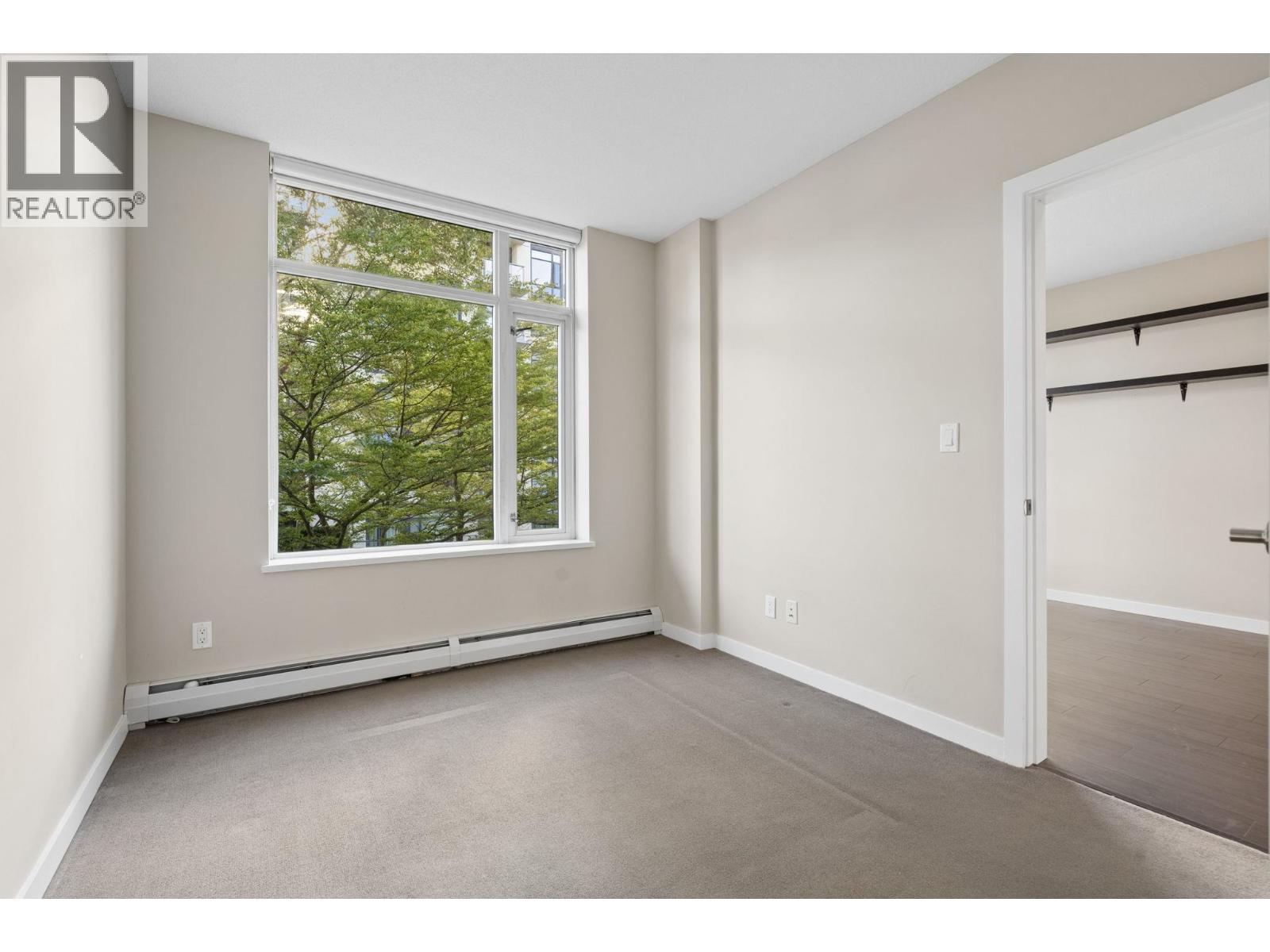 711 1708 Columbia Street Property Photo 9