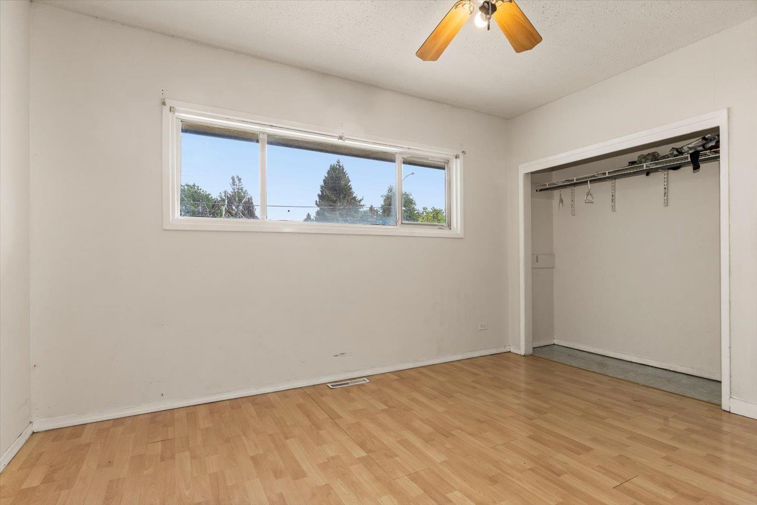 9647 Windsor Street Property Photo 13