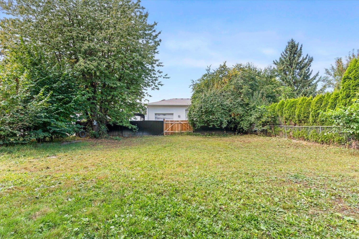 9647 Windsor Street Property Photo 18