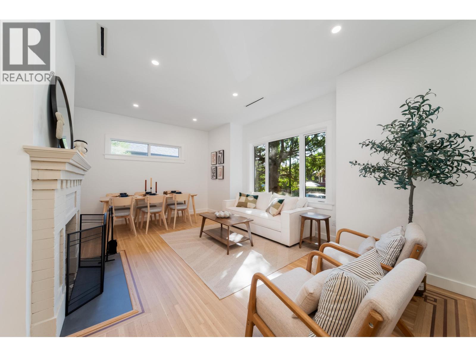 2280 Blenheim Street Property Photo 2