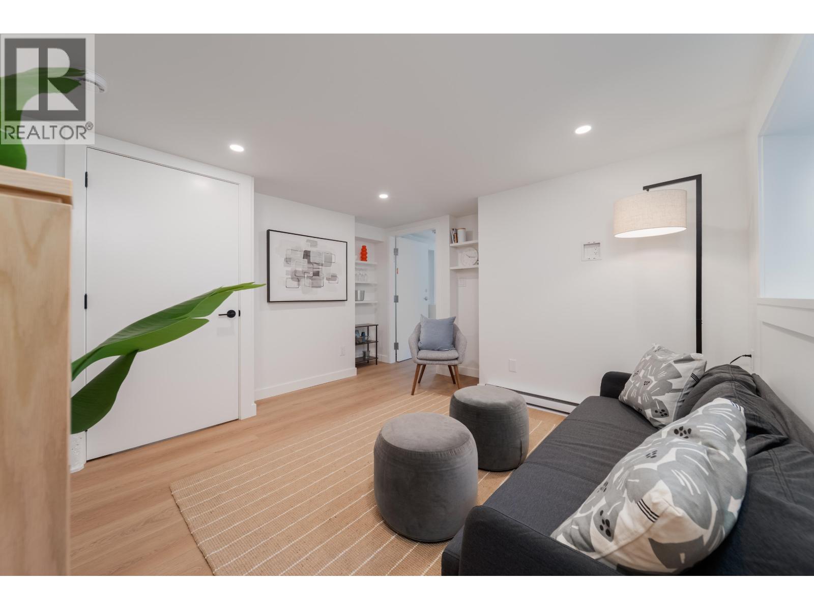 2280 Blenheim Street Property Photo 18