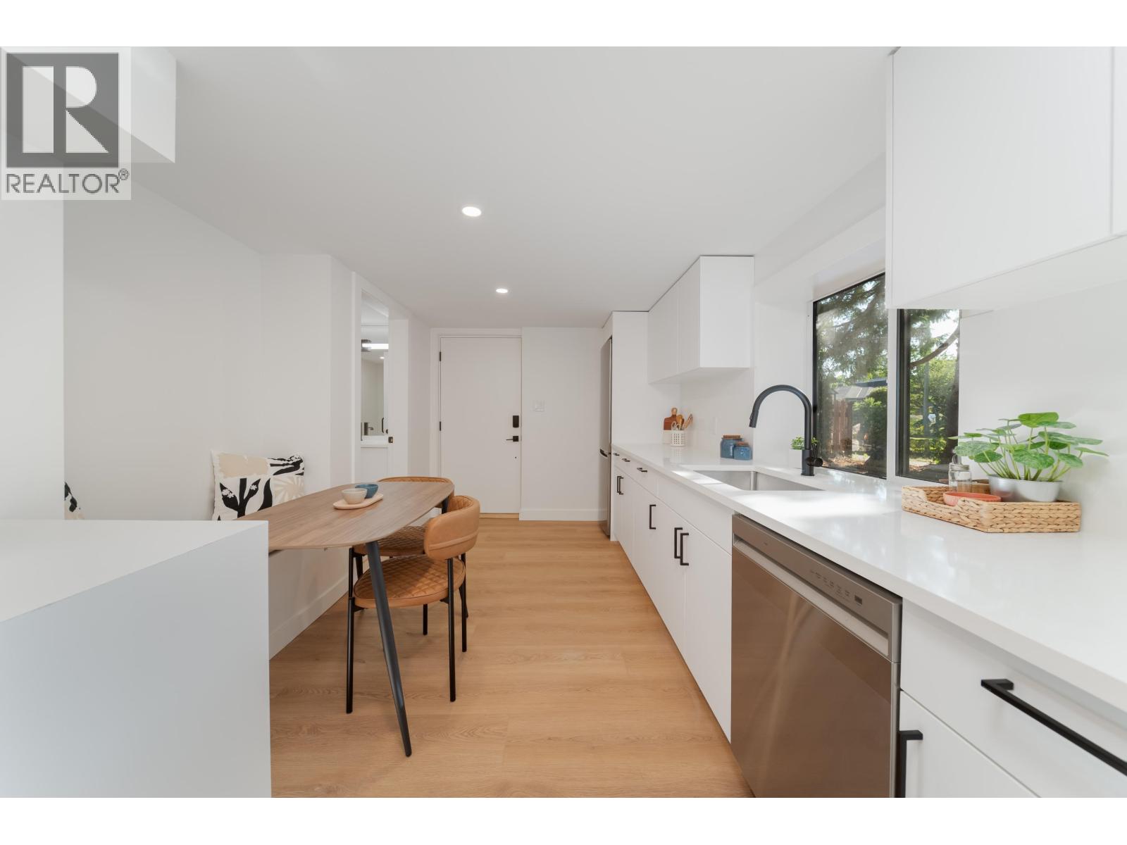 2280 Blenheim Street Property Photo 24