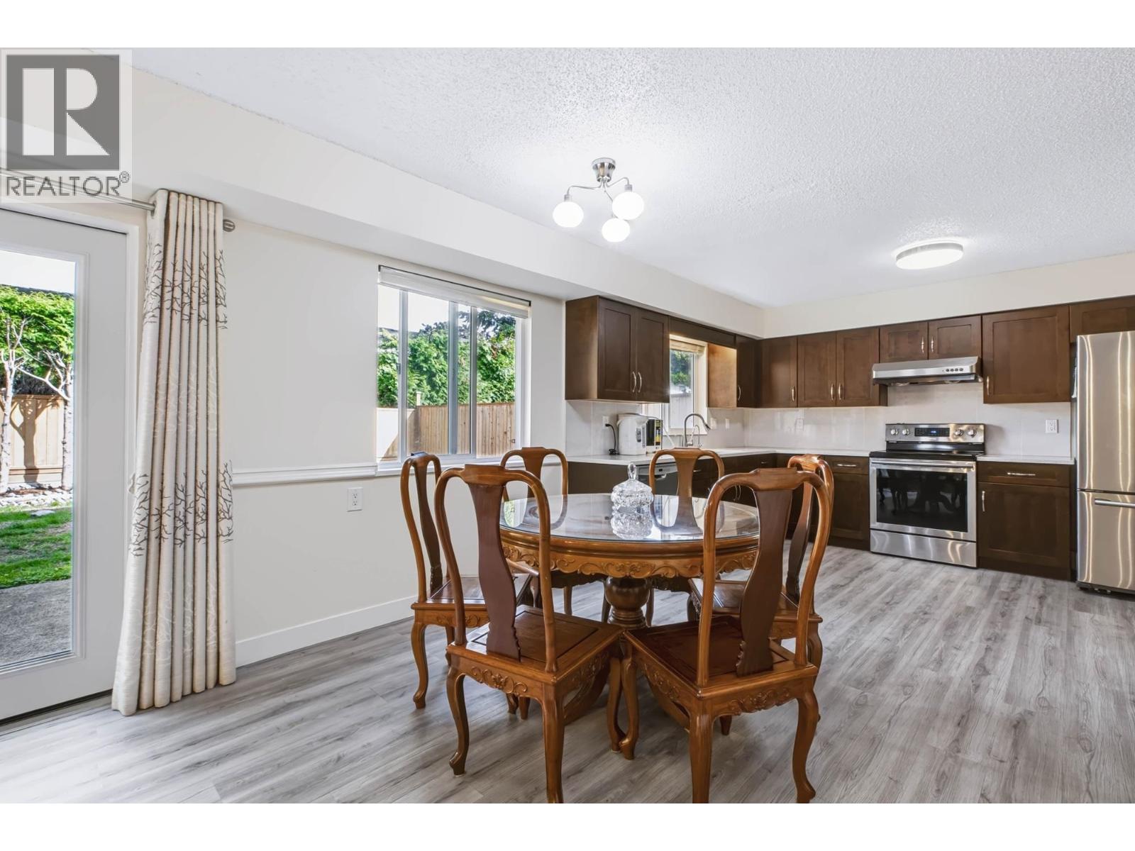 10680 Hollymount Drive Property Photo 17