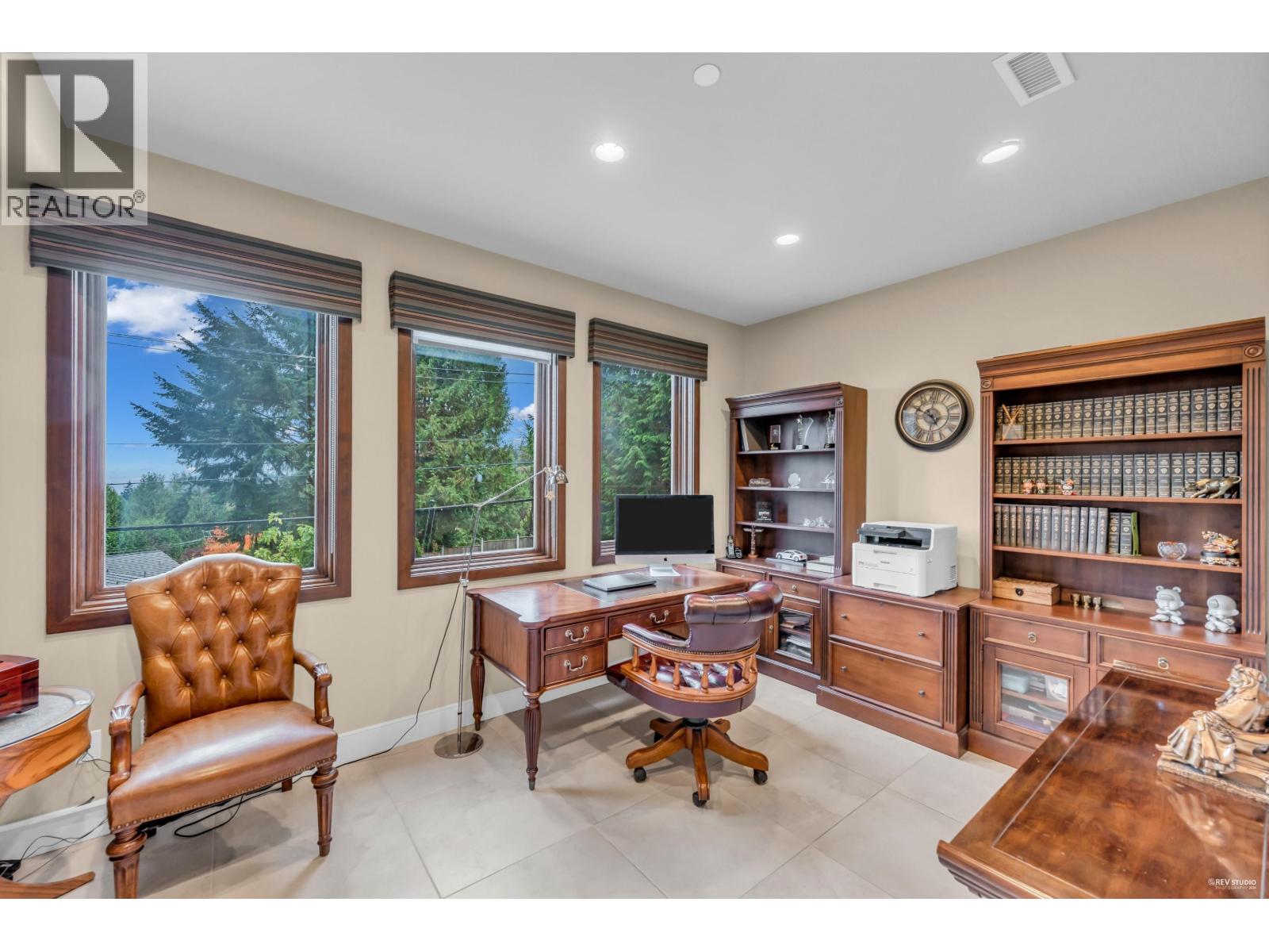 4742 Caulfeild Drive Property Photo 14