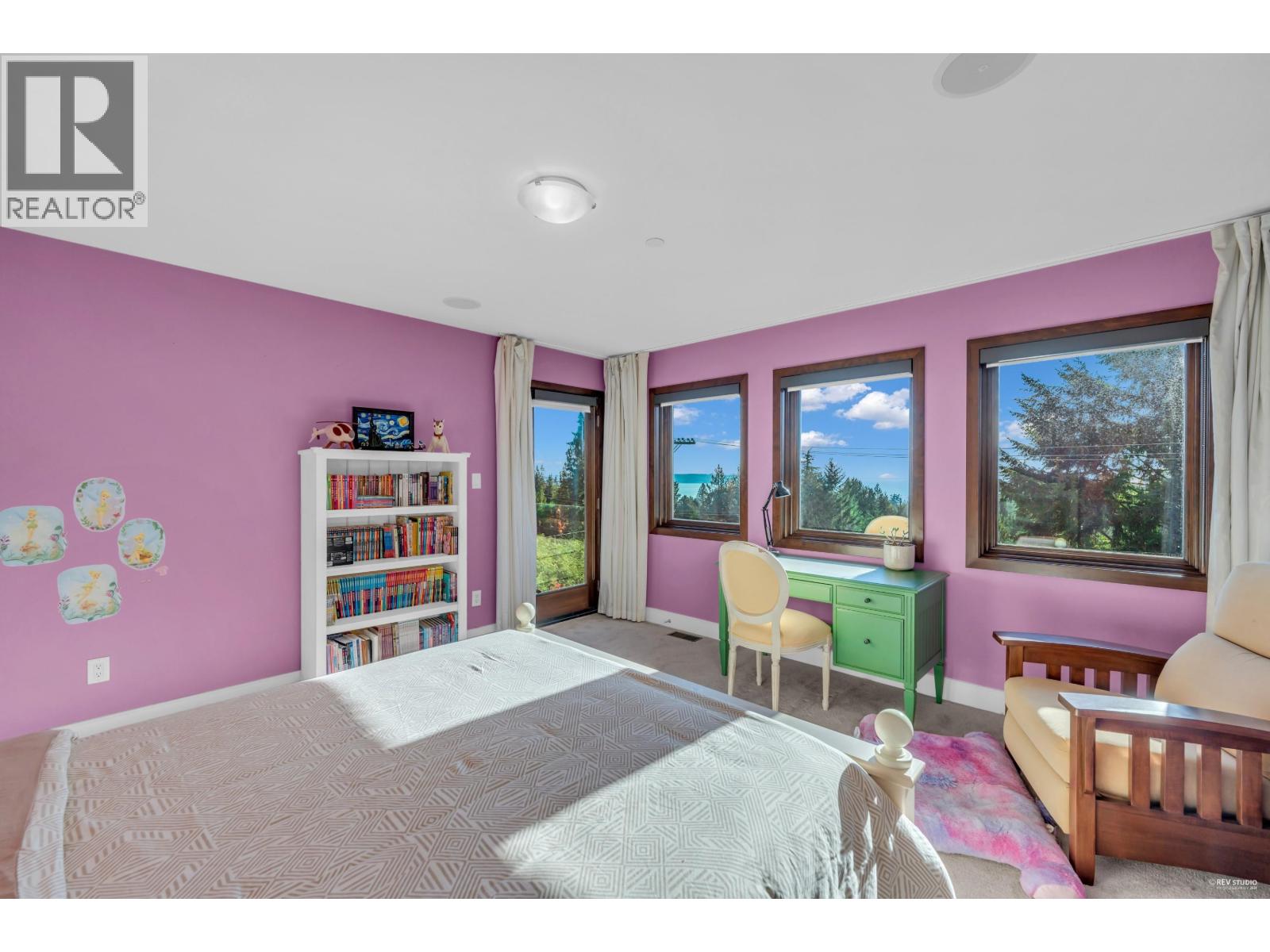 4742 Caulfeild Drive Property Photo 29