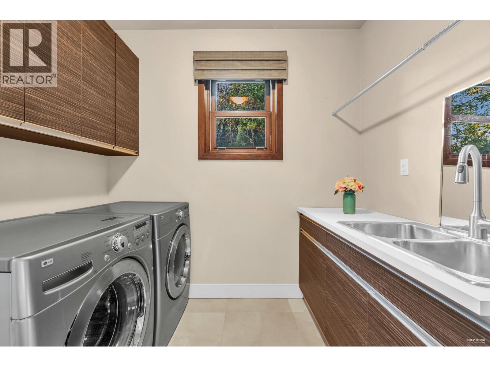 4742 Caulfeild Drive Property Photo 33