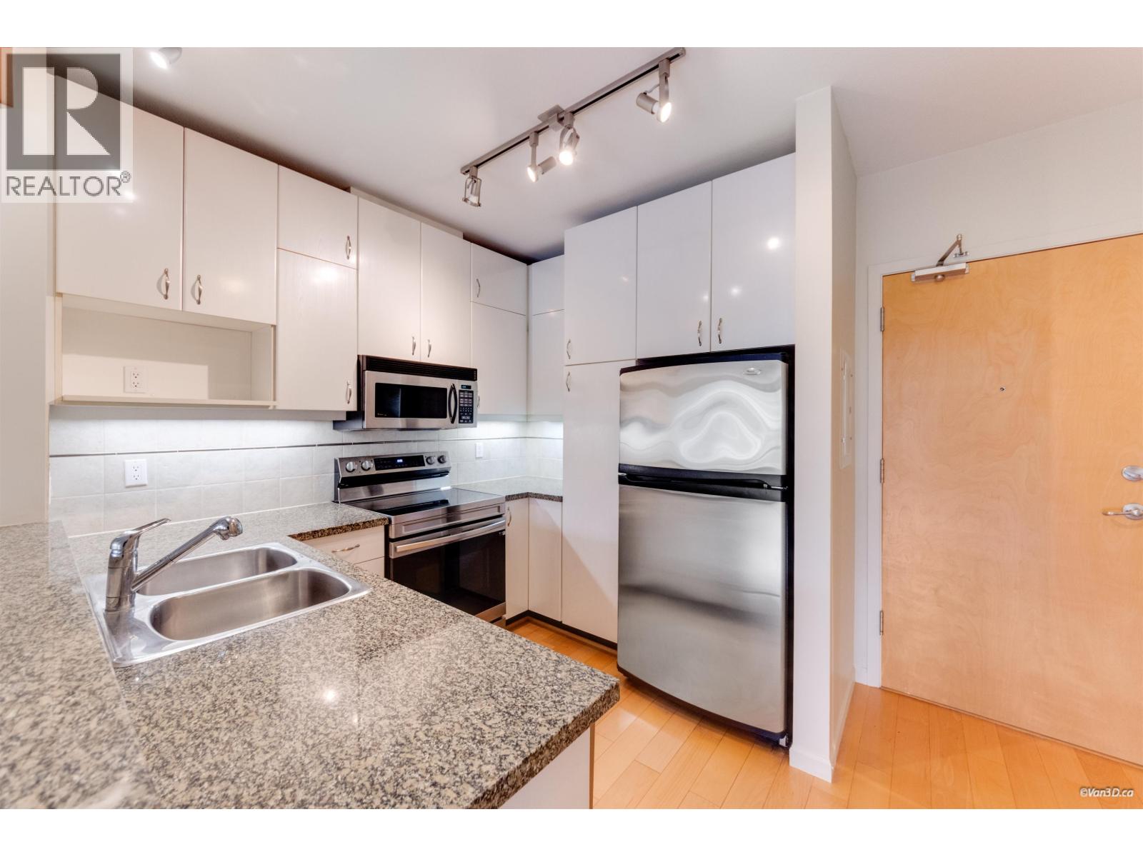 319 580 Raven Woods Drive Property Photo 4