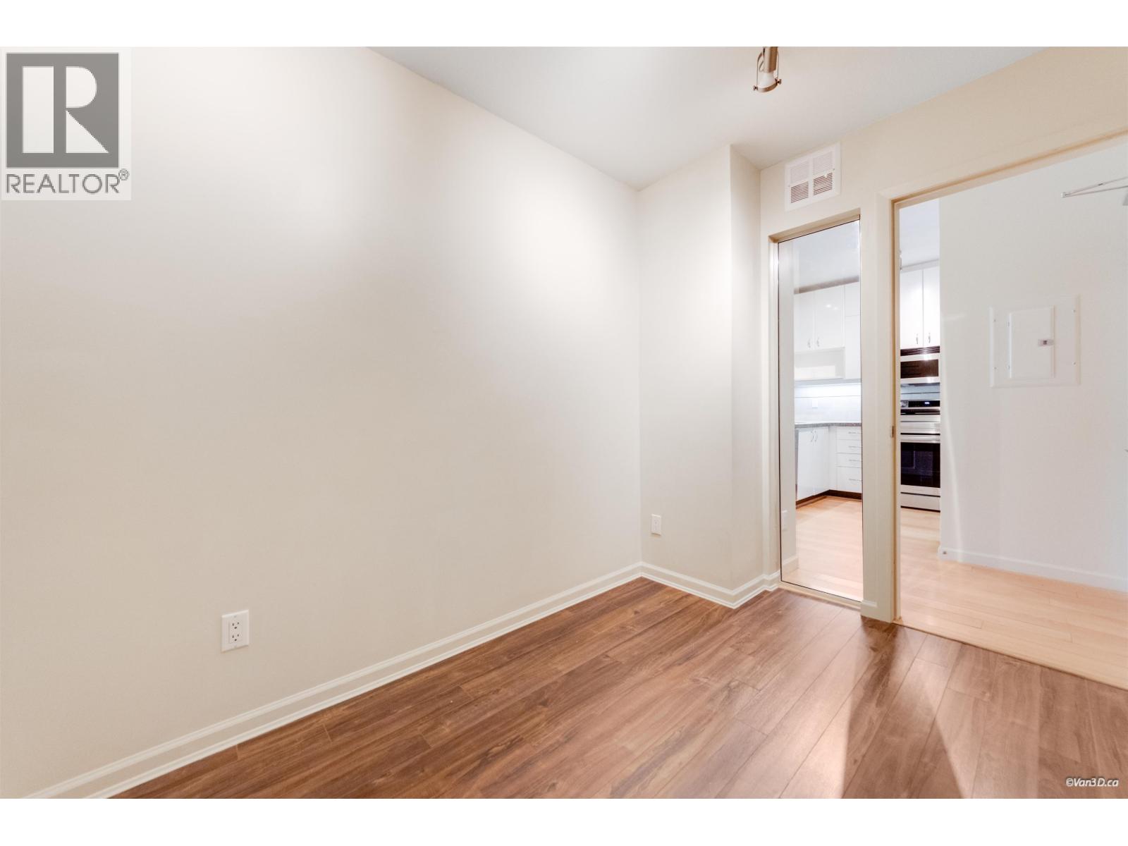 319 580 Raven Woods Drive Property Photo 19