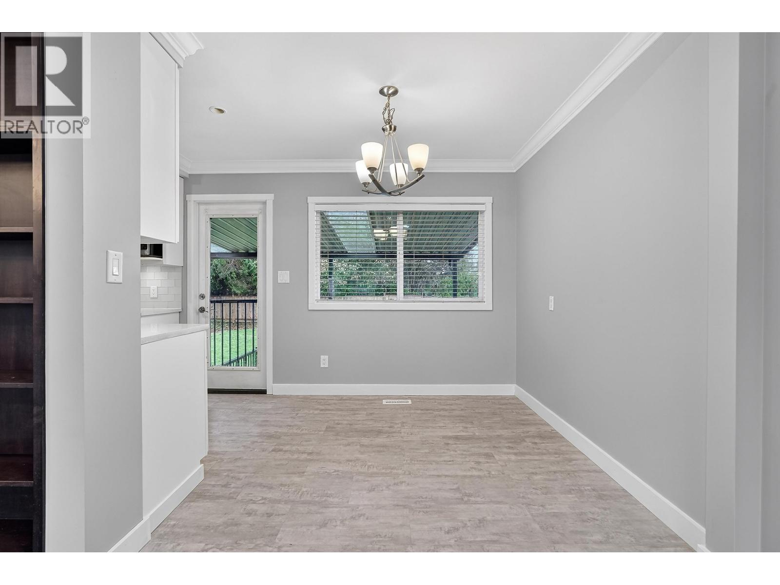 12106 214 Street Property Photo 7