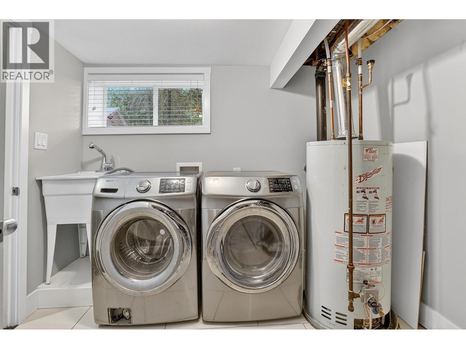12106 214 Street Property Photo 15
