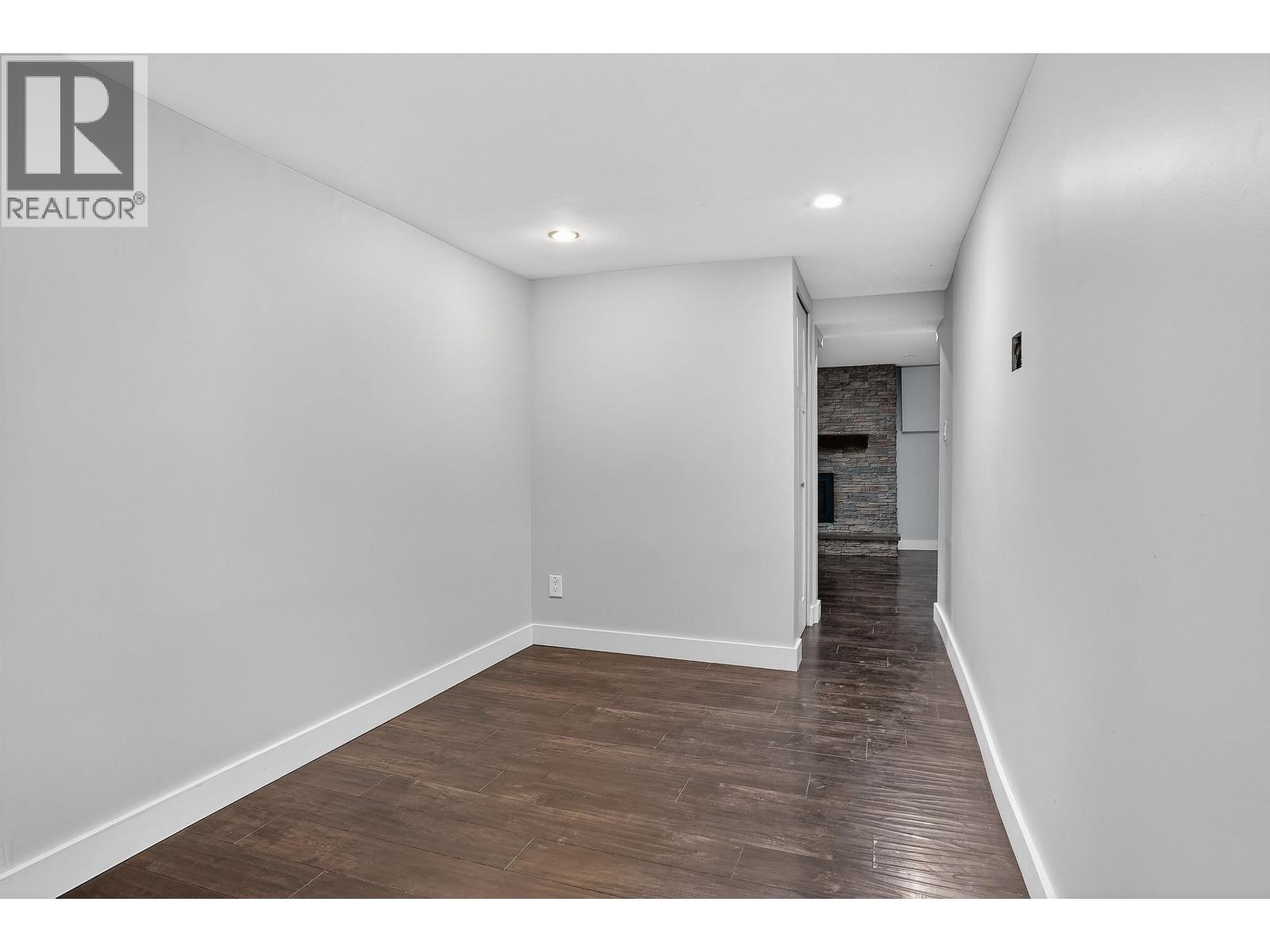 12106 214 Street Property Photo 18