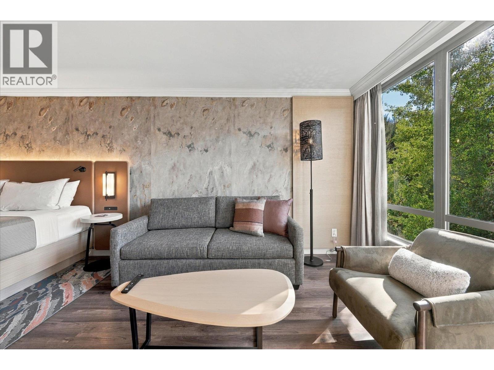 815 4090 Whistler Way Property Photo 11
