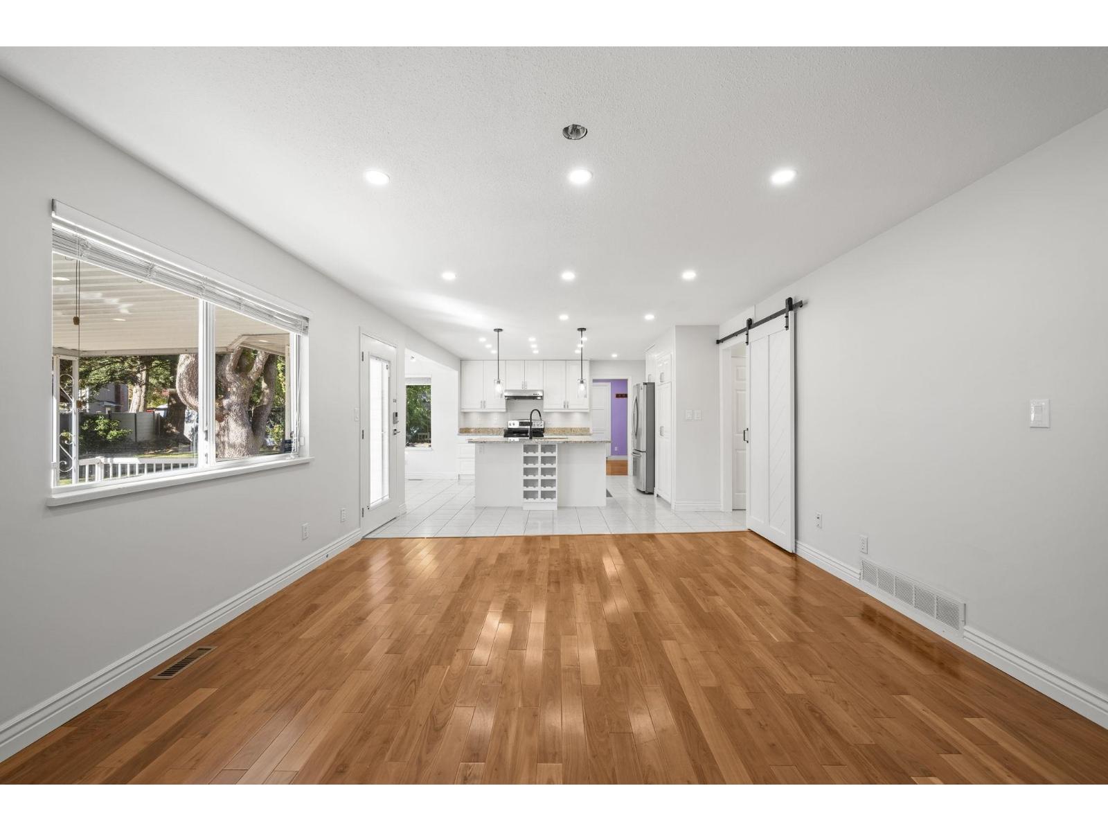 9435 156a Street Property Photo 19