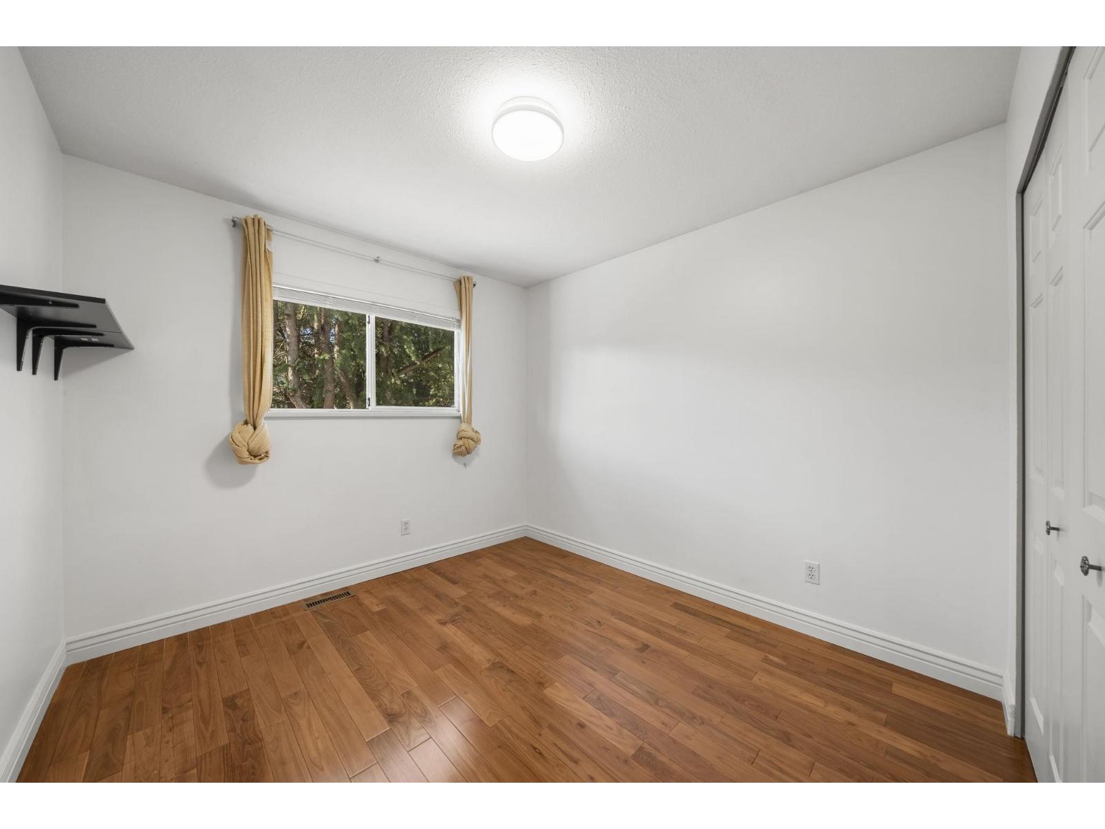 9435 156a Street Property Photo 30