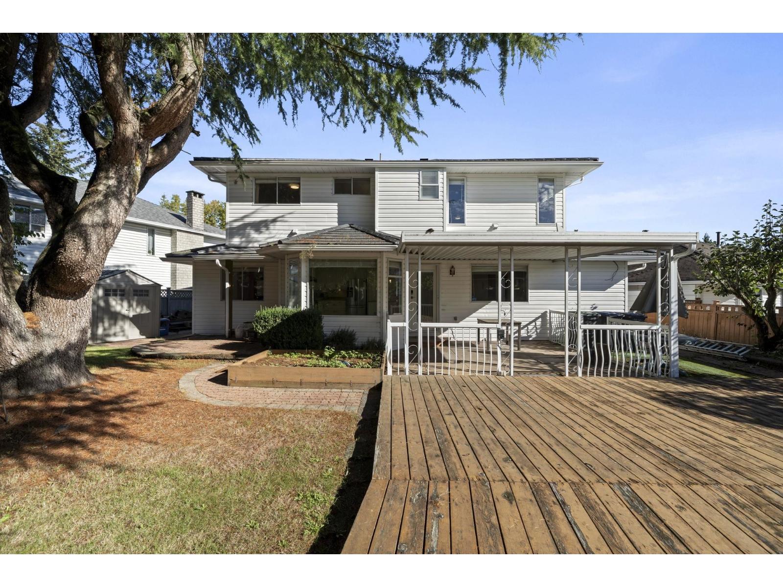 9435 156a Street Property Photo 33